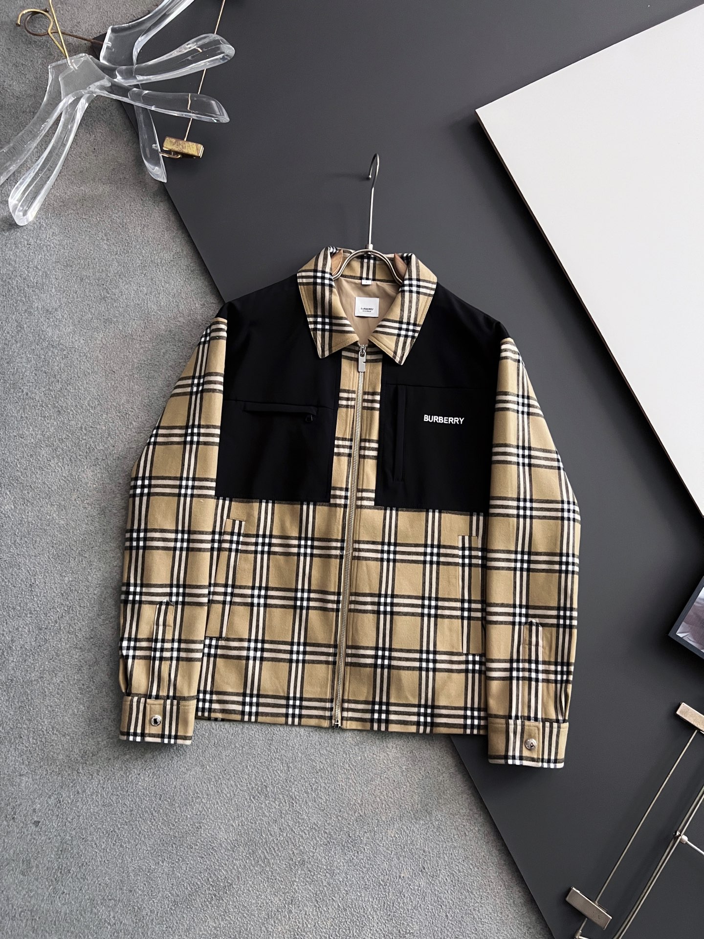 (P1056) Bur* 2025 Original 1:1 for the new, old cotton jacket in the autumn and winter - 图片 1