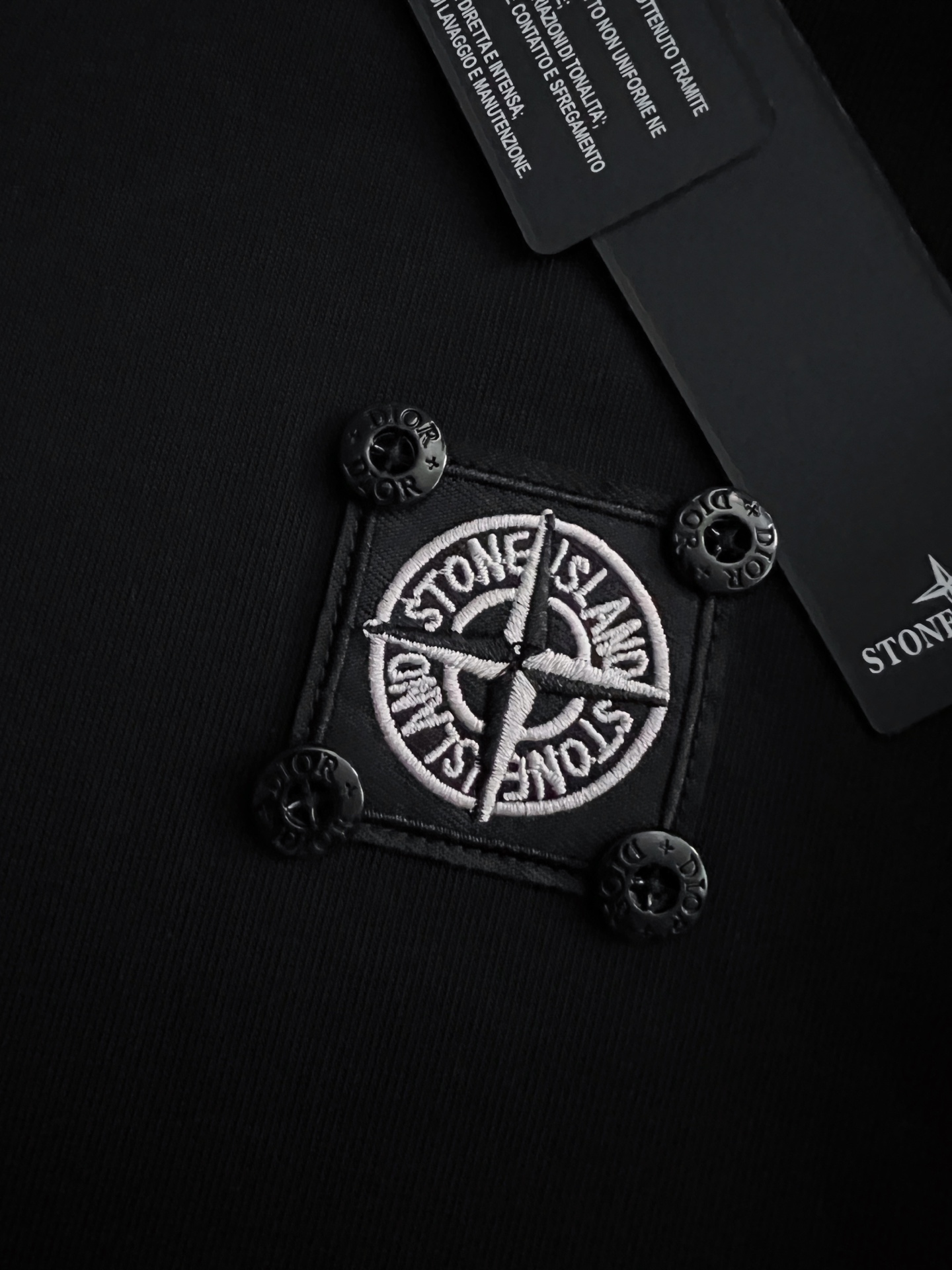 “Stone Island 2025SS 280g Net Cotton Short-Sleeve Series: Basic Leisure Clothing for All Seasons” - 图片 5