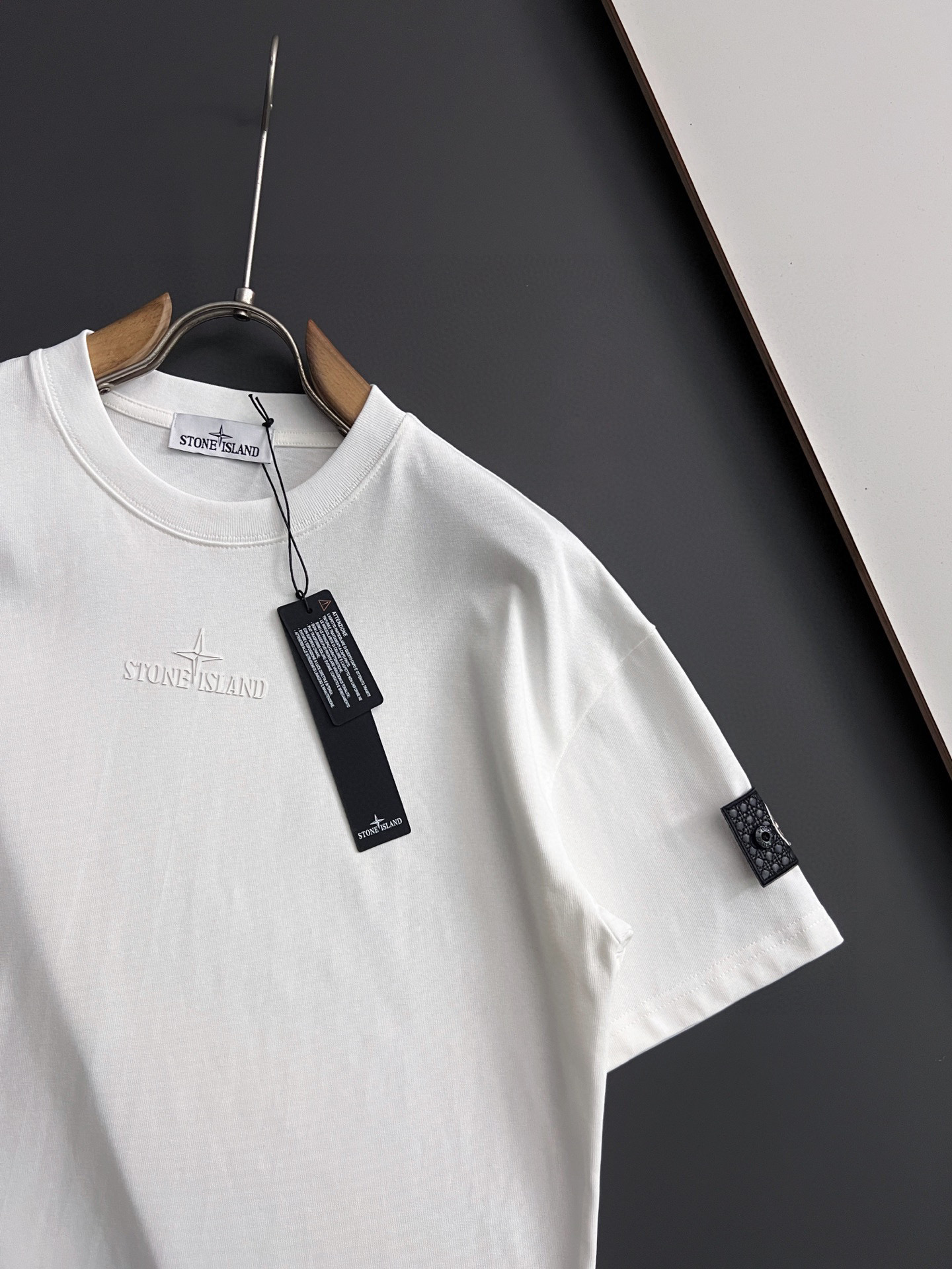 ）翻单出货、石头岛&CD*、🌟2025Ss爆款280g纯棉双纱爆款现货四季系列短袖，简约基础衣橱神器， 