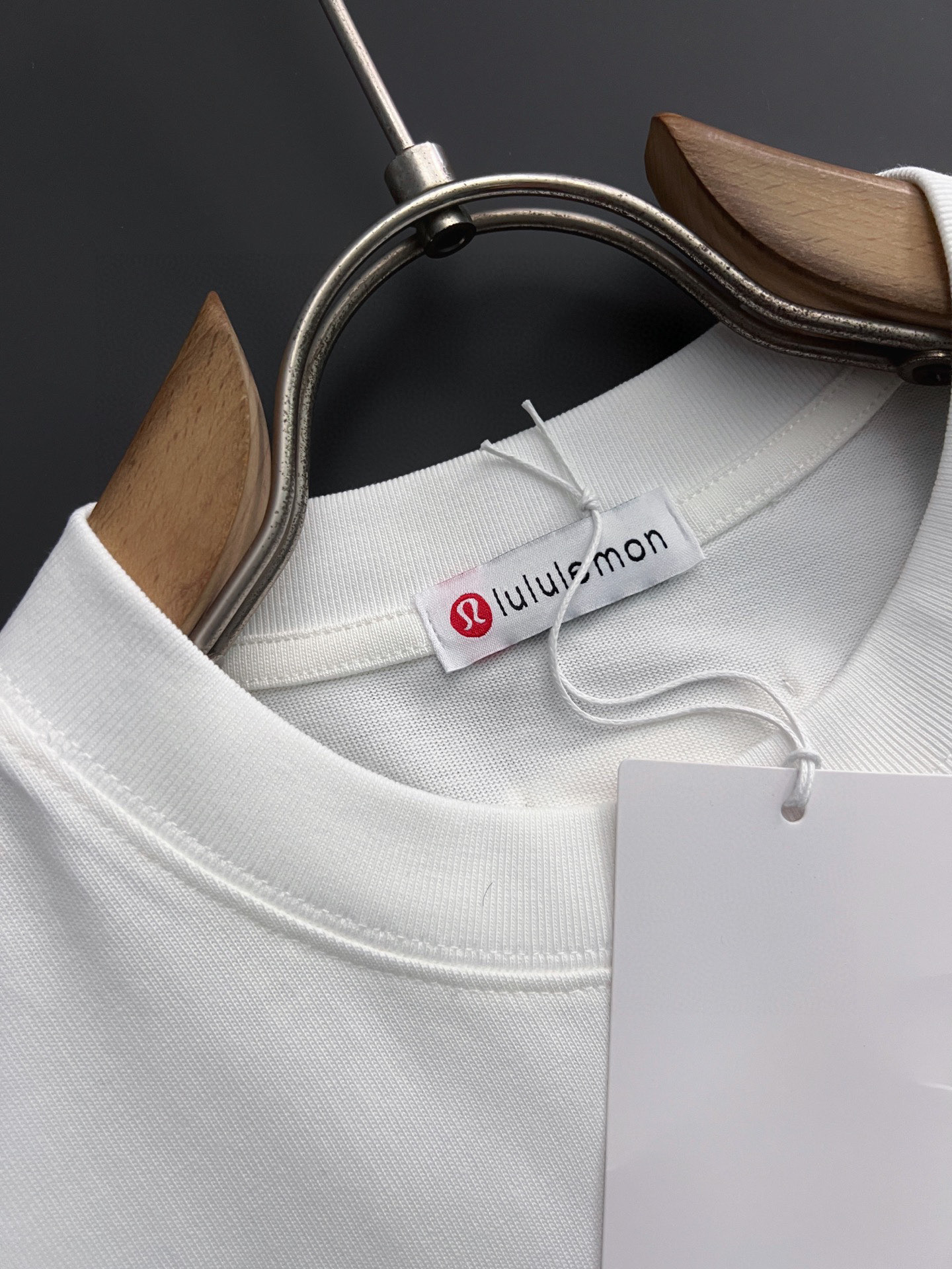 ）Lulu*、2025Ss🌟爆款280g纯棉双纱爆款现货四季系列短袖，简约基础衣橱神器， 休闲百搭必备款