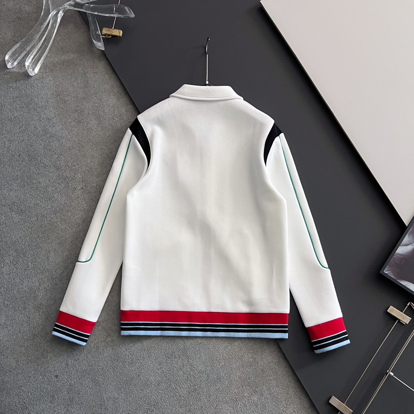 ） Cas*套装🌟 2025秋冬季款顶级进口私货，内里完美包边，上身舒服 无刺感 高端定制进口面料 排列