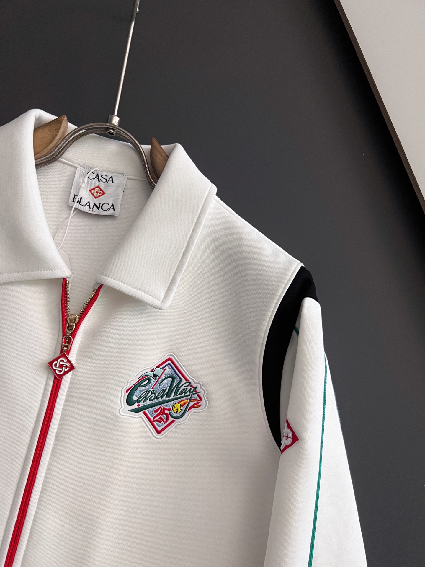 ） Cas*套装🌟 2025秋冬季款顶级进口私货，内里完美包边，上身舒服 无刺感 高端定制进口面料 排列