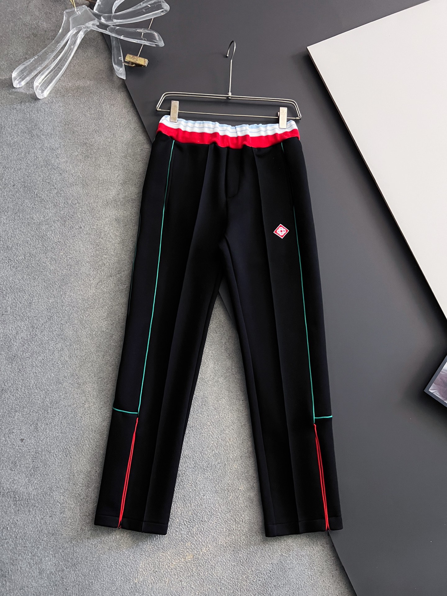 ） Cas*套装🌟 2025秋冬季款顶级进口私货，内里完美包边，上身舒服 无刺感 高端定制进口面料 排列