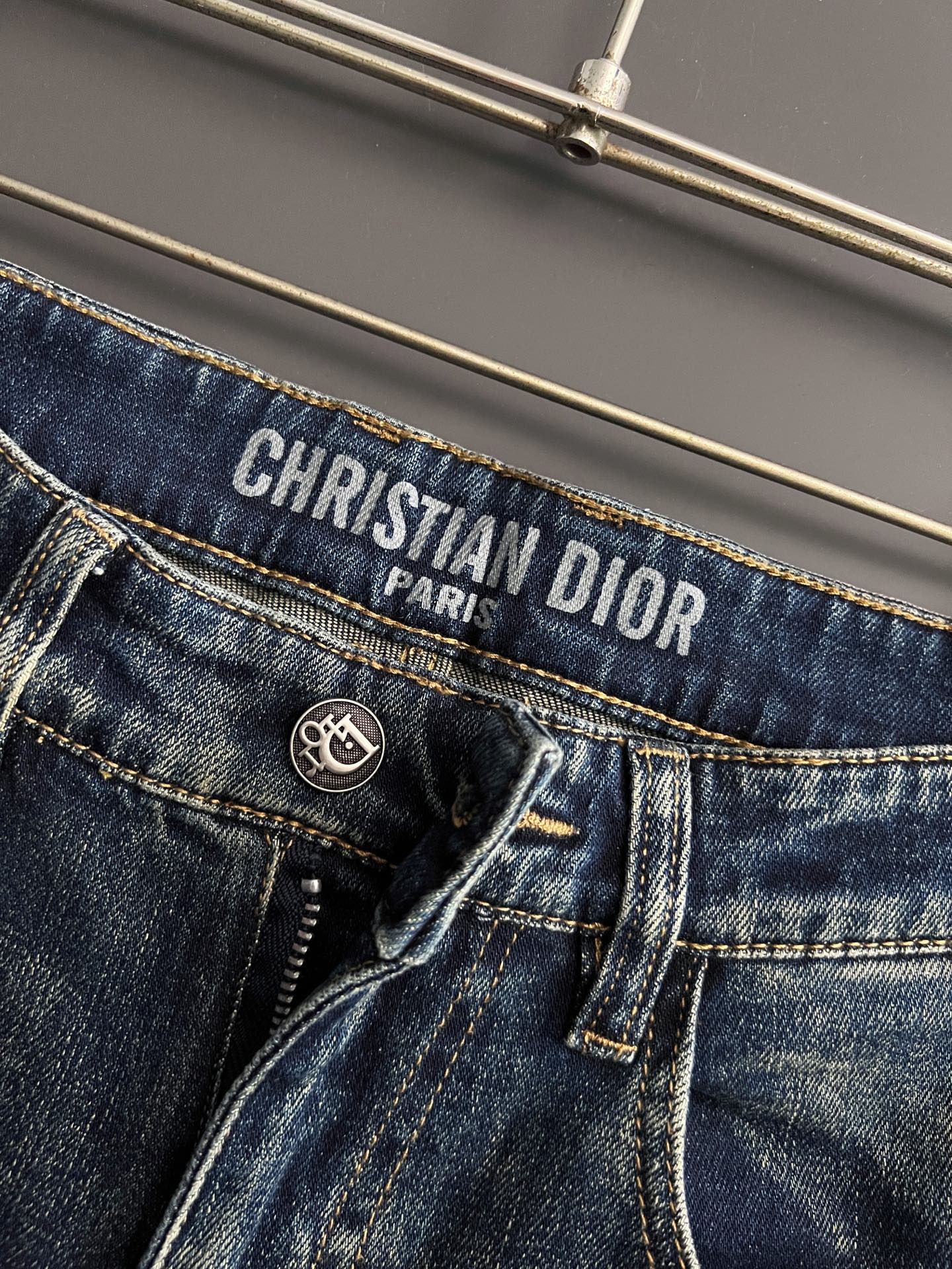 ）CD*、重工水洗休闲牛仔裤，进口原版水洗弹力面料，舒适有弹性，独特设计，版型超正，舒适透气，档次极高，