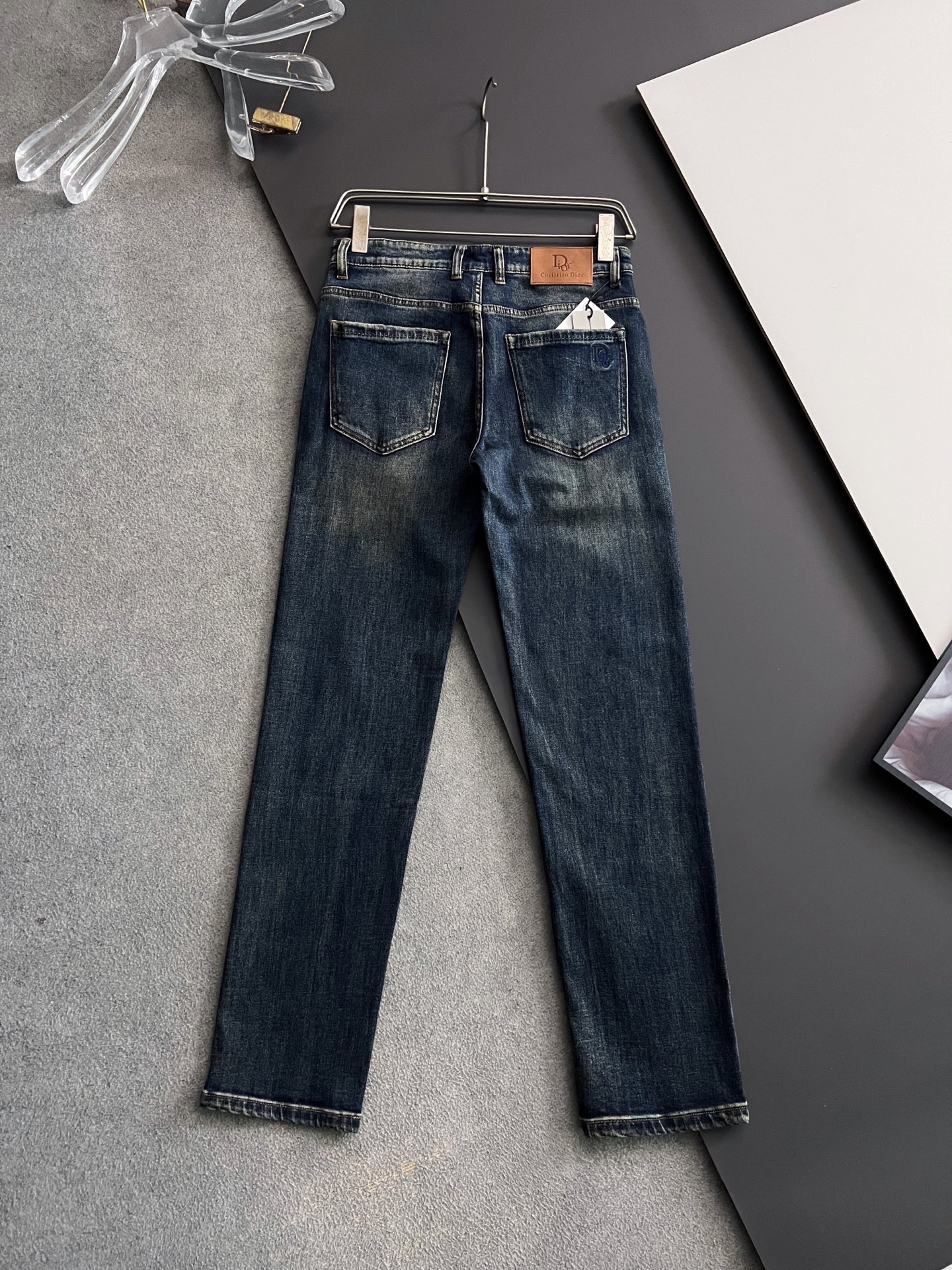 ）CD*、重工水洗休闲牛仔裤，进口原版水洗弹力面料，舒适有弹性，独特设计，版型超正，舒适透气，档次极高，