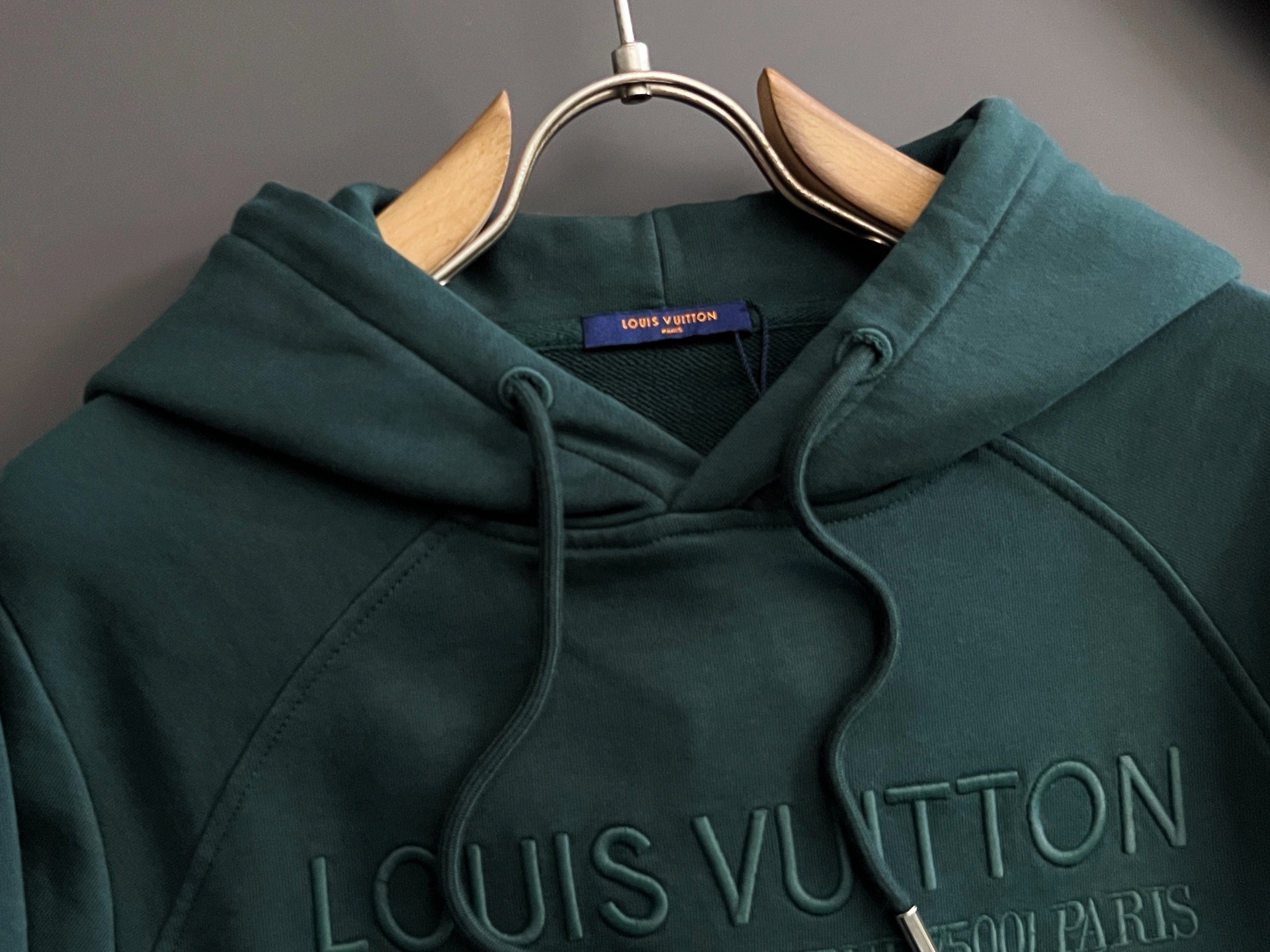 ）1V*｜高端定制420克纯棉卫衣下摆加长款（穿上去还不臃肿）  不缩水，无尘，黑色洗后不泛白，。 最新