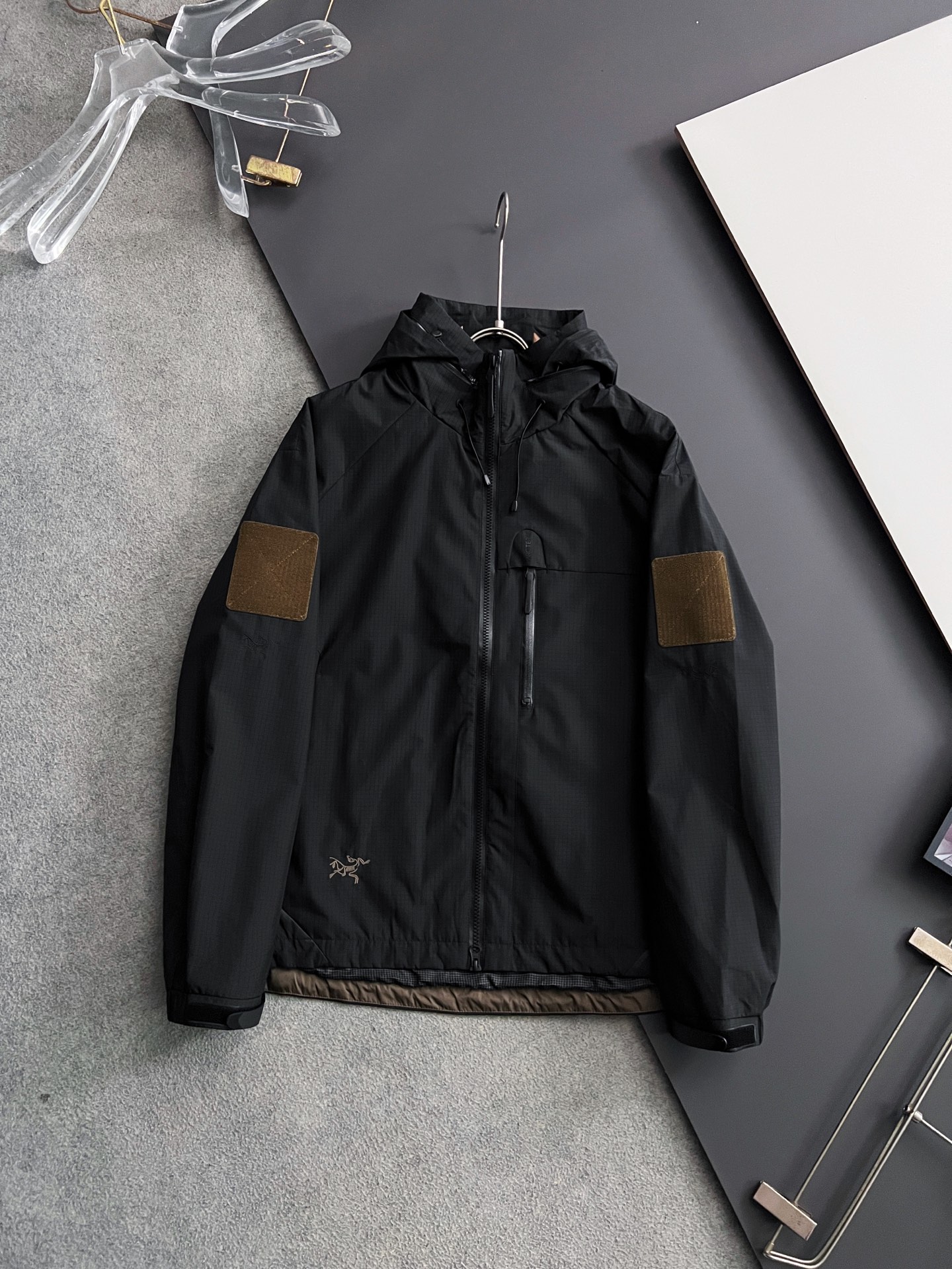 NO:513513,) The ancestor, 2025 autumn and winter new jacket original 1:1 custom hardware accessories fully imported original custom welcome counter comparison of super soft super heavy industry fabrics, perfect workmanship, attention to the super comfortable fabric, exclusive non-market goods, same size for men and women, 48-56,, jackets & coats, jackets & coats, alexander wang19860909）始祖、2025秋冬新款夹克外套原版1:1订制五金配件全进口原版定制欢迎专柜对比超柔软超级重工面料做工杠杠的版型完美注意面料超舒服独家款非市场货男女同款尺码48-56,,jackets & coats,jackets & coats,alexander wang,Men's clothing