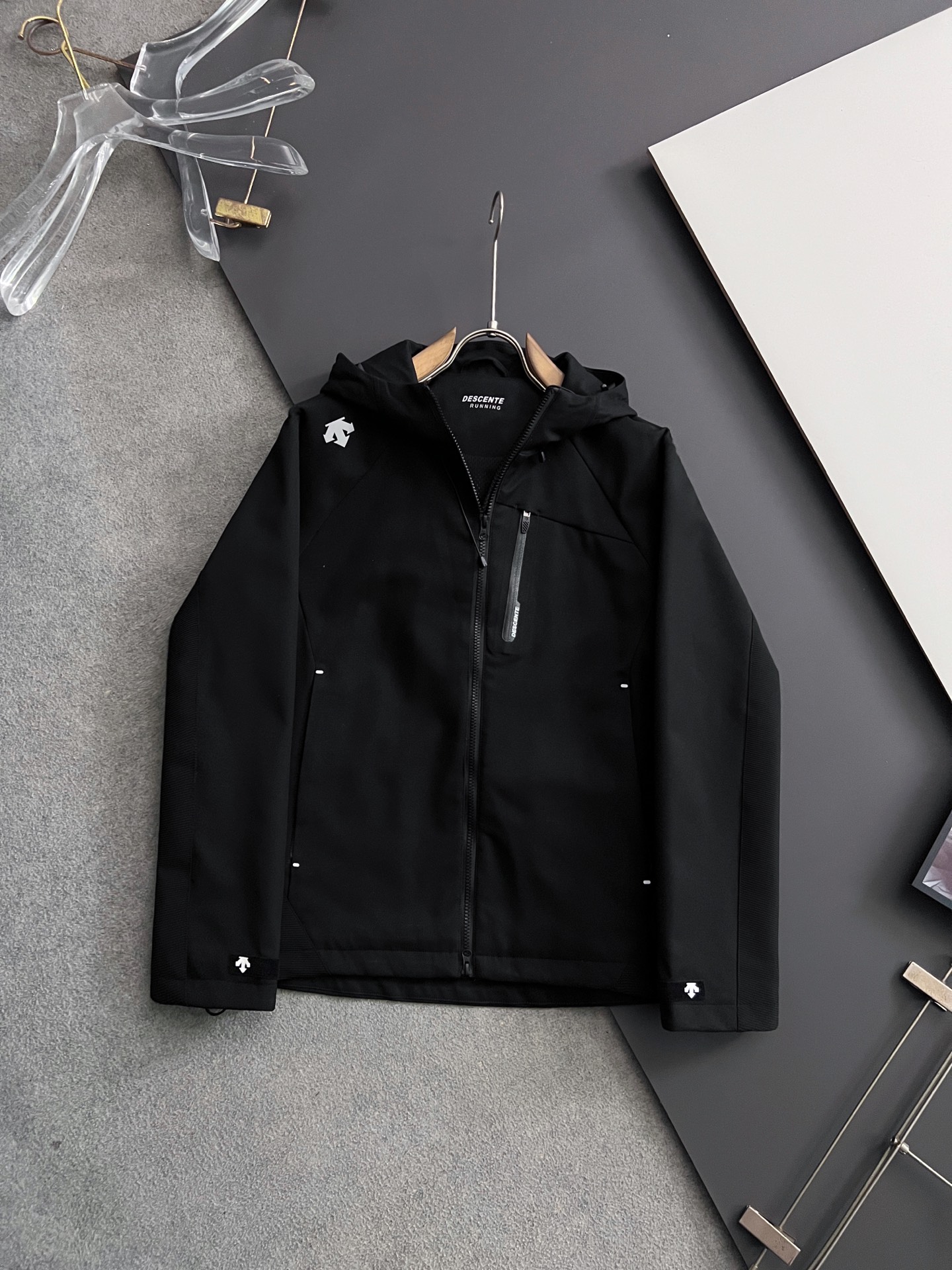 NO:513516,) DiSang T, 2025 autumn and winter new jacket original 1:1 custom hardware accessories fully imported original custom welcome counter comparison of super soft super heavy industry fabrics. The workmanship is perfect. Pay attention to the super comfortable fabric. Exclusive non-market goods. The same size for men and women. 48-56,, jackets & coats, jackets & coats, alexander wang19860909）迪桑T、2025秋冬新款夹克外套原版1:1订制五金配件全进口原版定制欢迎专柜对比超柔软超级重工面料做工杠杠的版型完美注意面料超舒服独家款非市场货男女同款尺码48-56,,jackets & coats,jackets & coats,alexander wang,Men's clothing