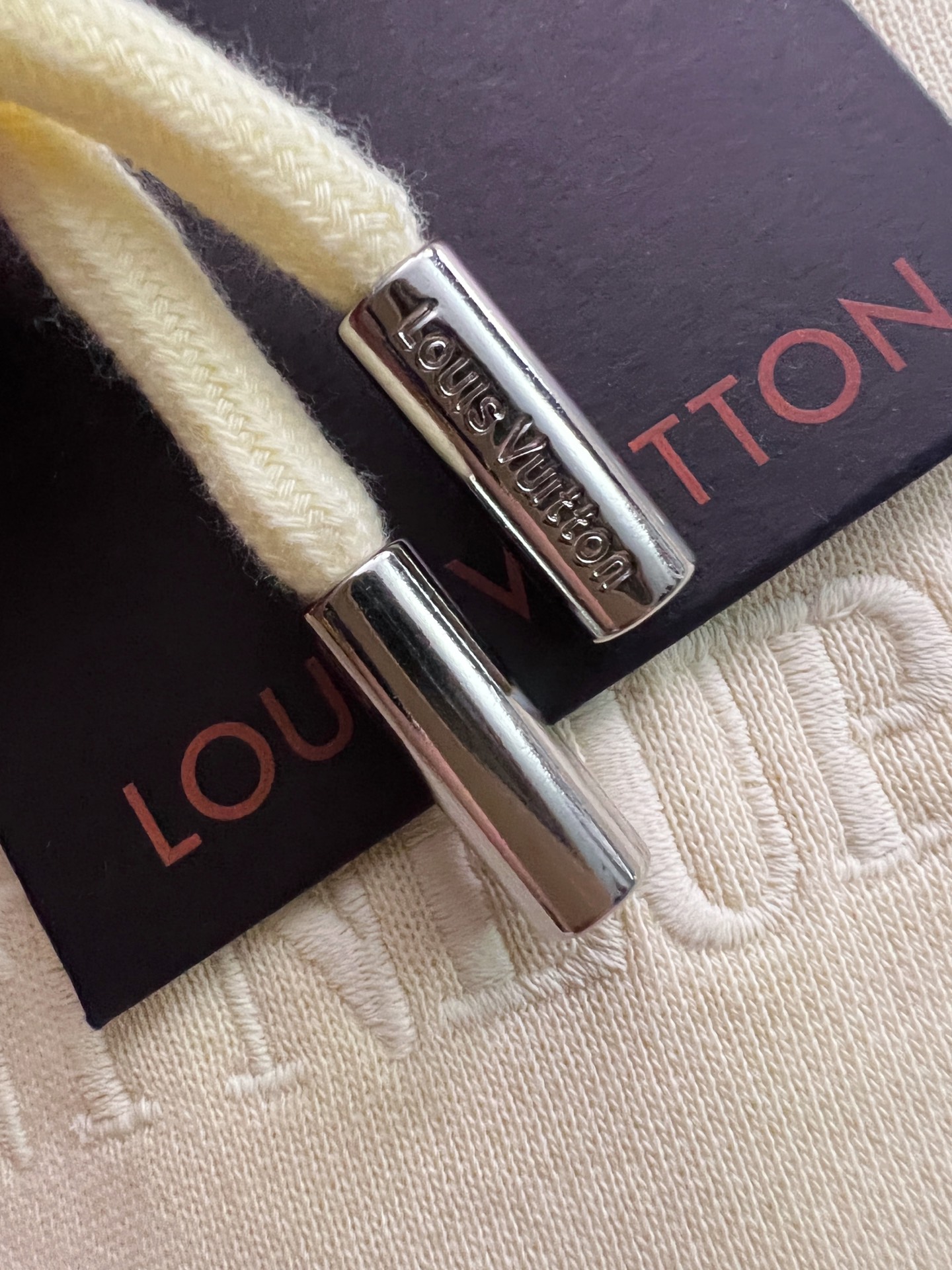 ）1V*｜高端定制420克纯棉卫衣下摆加长款（穿上去还不臃肿）  不缩水，无尘，黑色洗后不泛白，。 最新