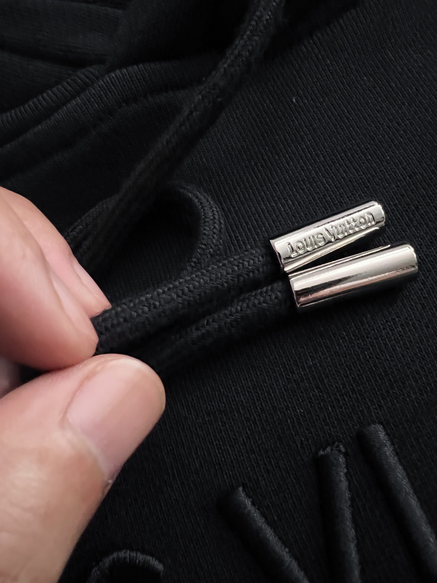 ）1V*｜高端定制420克纯棉卫衣下摆加长款（穿上去还不臃肿）  不缩水，无尘，黑色洗后不泛白，。 最新