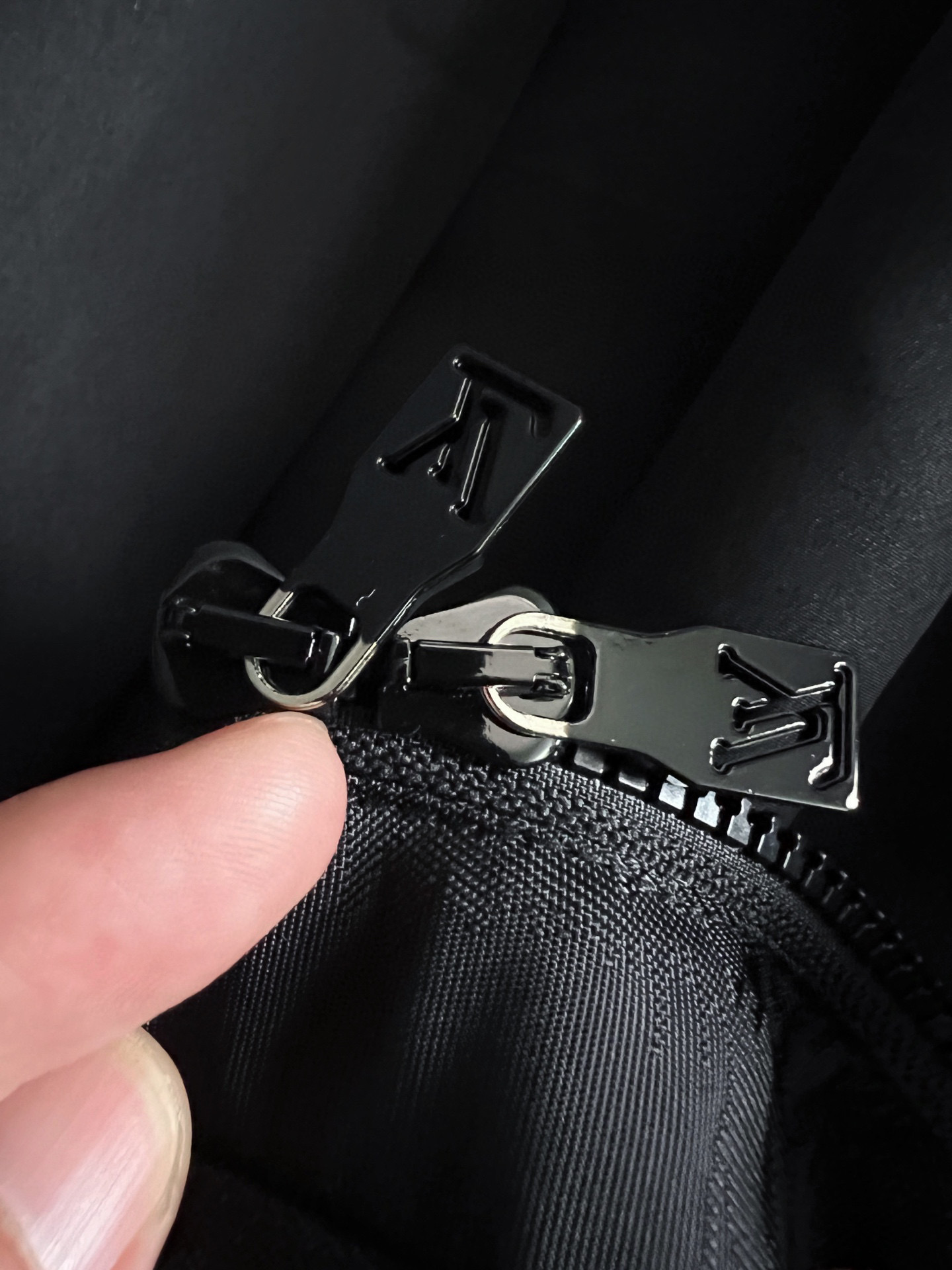 ）1V、2025ss秋冬新款发布❤️驴牌翻领立领夹克外套，穿上就是舒适自在又显瘦的存在，慵懒而随性，结合