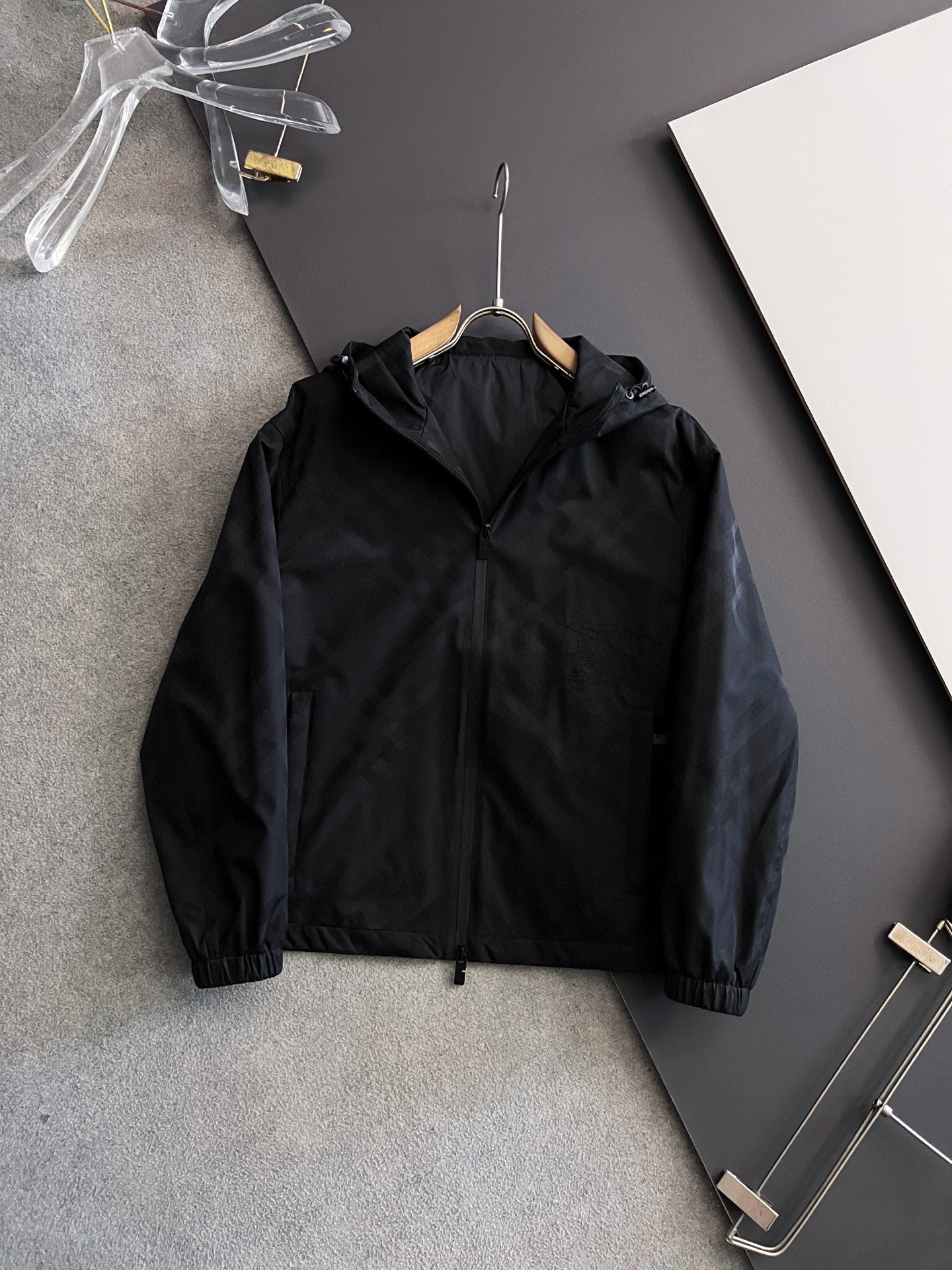 ）Bur、2025ss秋冬新款发布❤️翻领立领夹克外套，穿上就是舒适自在又显瘦的存在，慵懒而随性，结合干