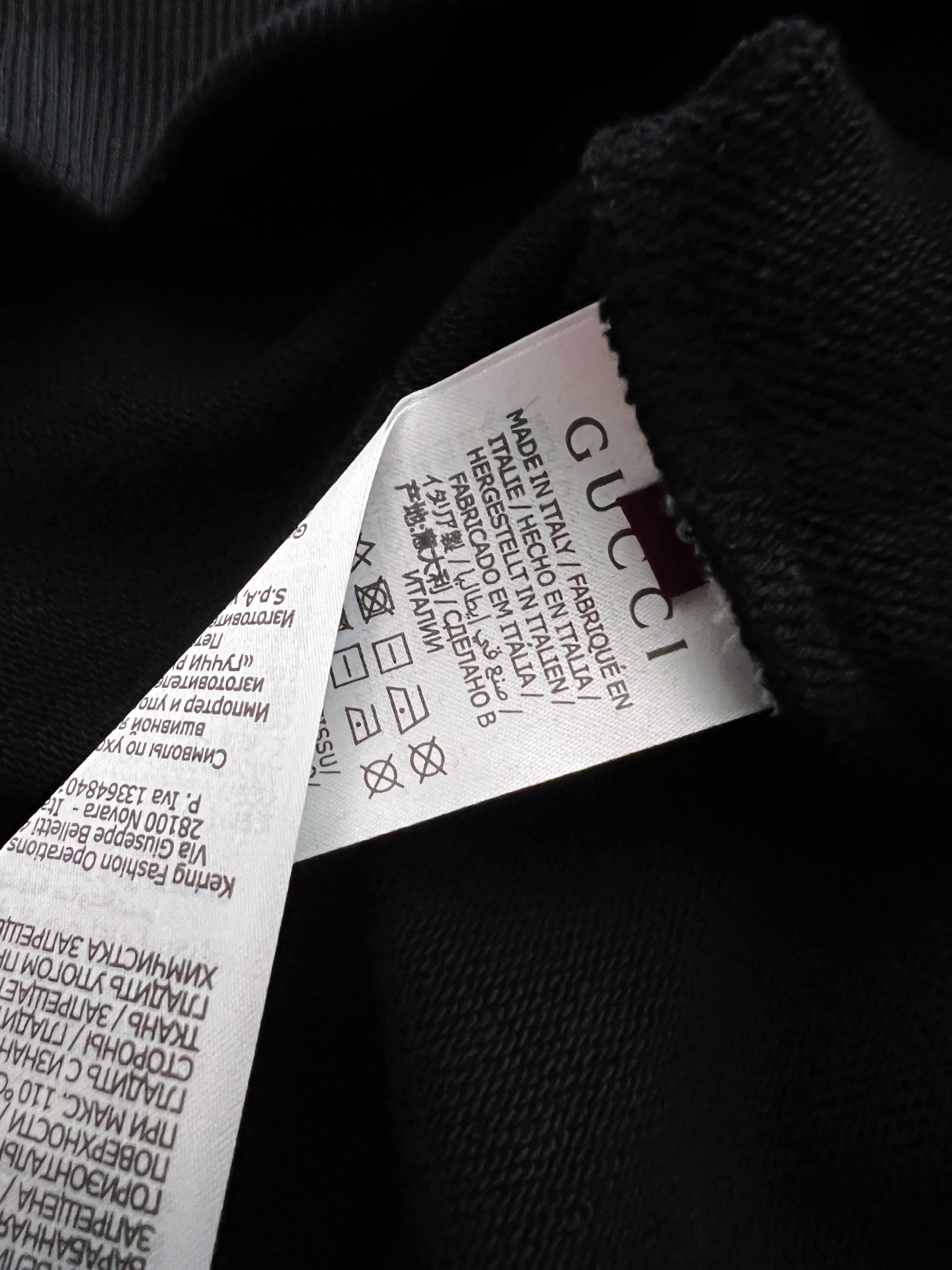 ）Gucc、2025Ss秋冬新款卫衣，精美工艺圆领款，特制纯棉400克面料升级水洗大毛圈、柔软贴身科技面