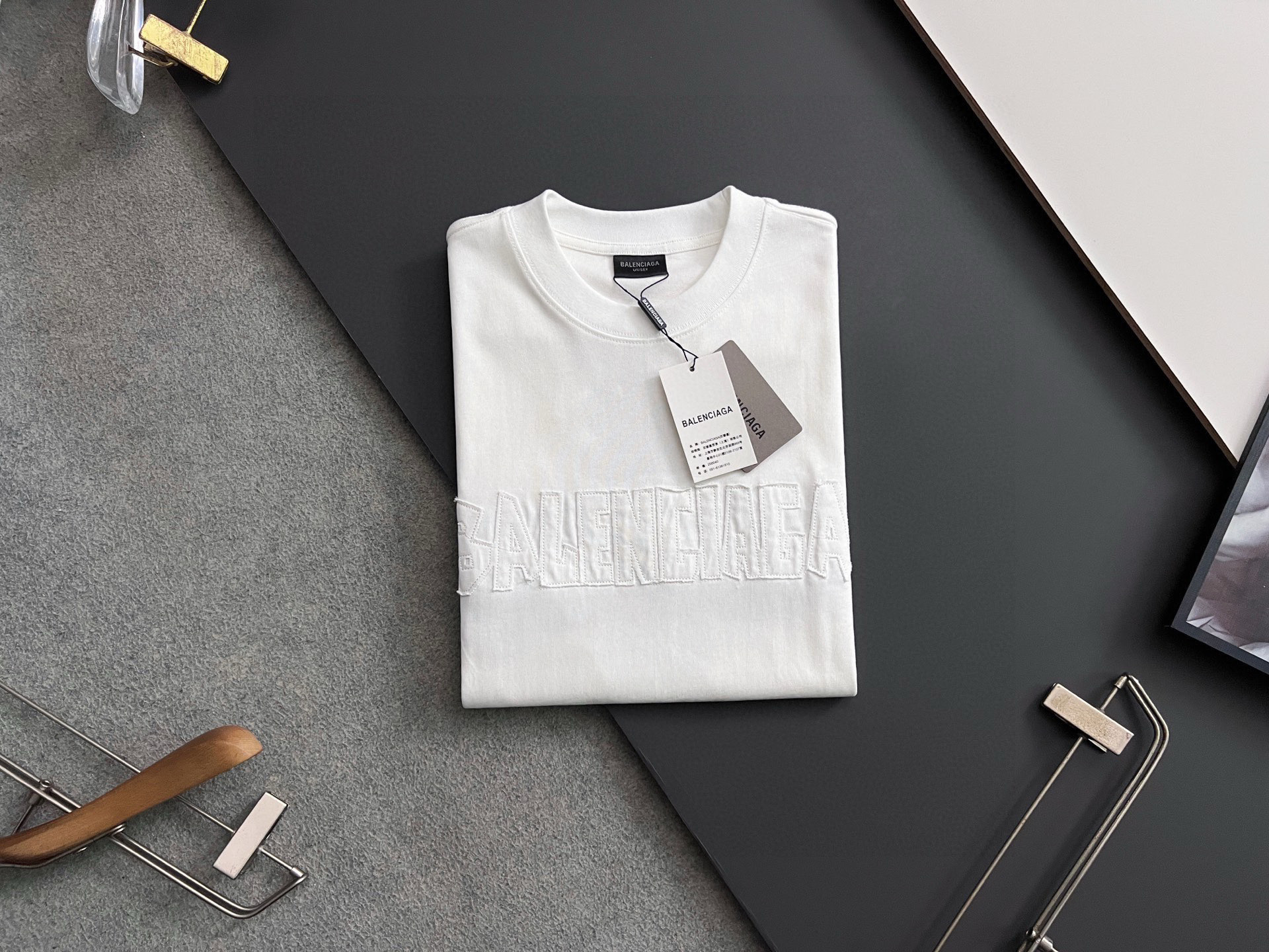 ）Bal*、爆款王炸2025Ss🌟爆款310g纯棉双纱爆款现货四季系列短袖，简约基础衣橱神器， 休闲百搭