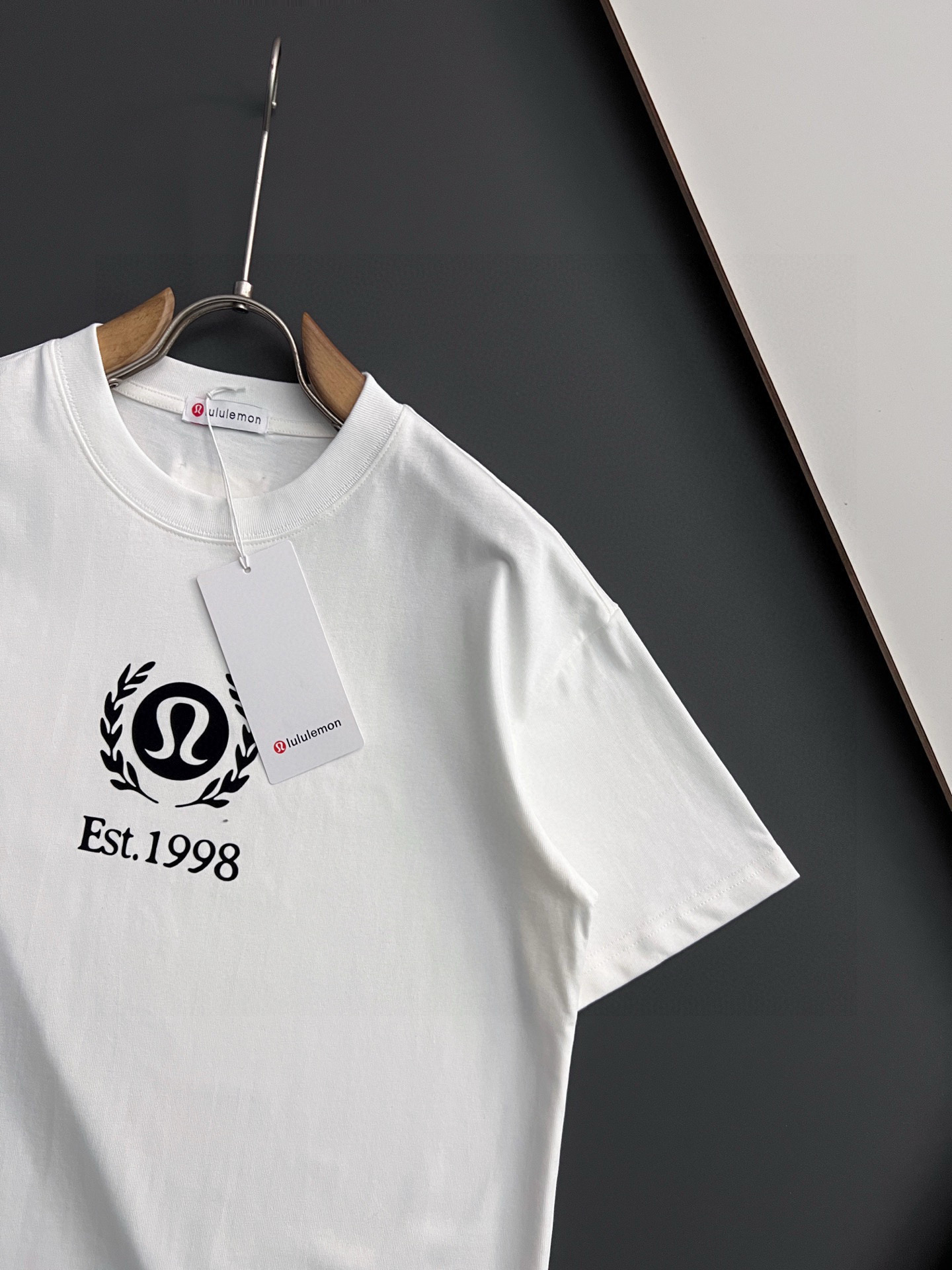 ）Lulu*、2025Ss🌟爆款260g纯棉双纱爆款现货四季系列短袖，简约基础衣橱神器， 休闲百搭必备款