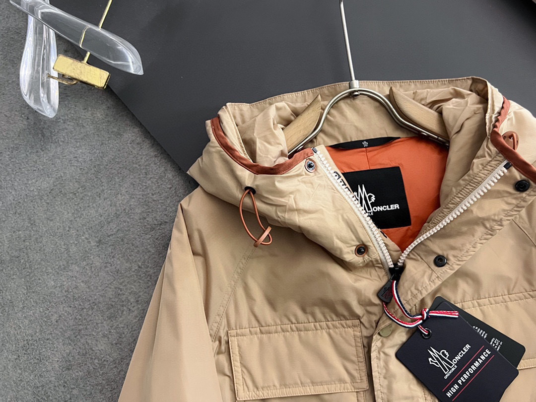 ）Moncle*顶级棉衣、秋冬最新款宇航飞行员✈️内胆棉衣，完美[强]完美[强]完美[强]，面料非常舒适