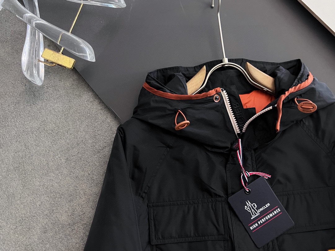 ）Moncle*顶级棉衣、秋冬最新款宇航飞行员✈️内胆棉衣，完美[强]完美[强]完美[强]，面料非常舒适