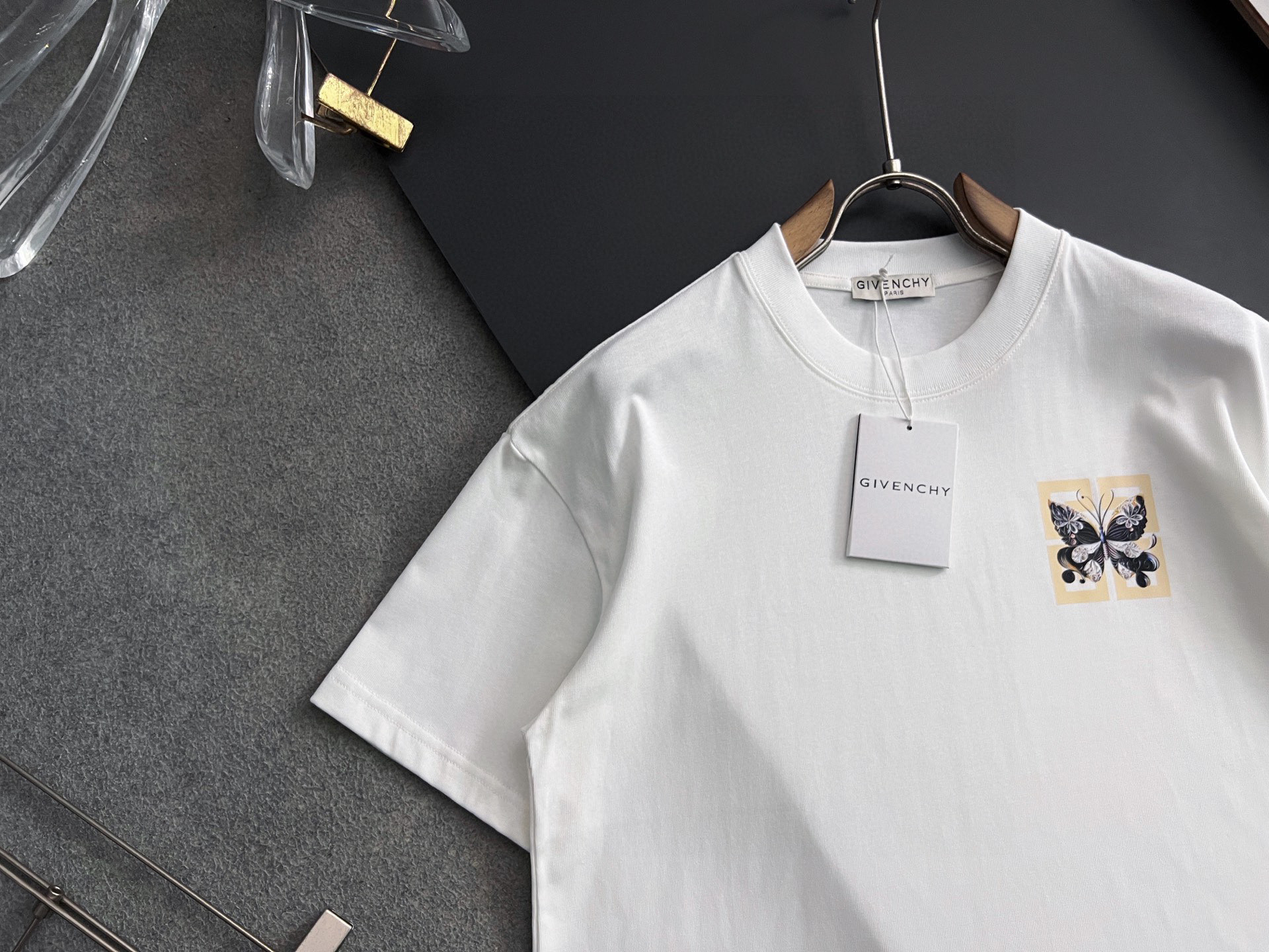 ）Giv*、🌟2025Ss爆款280g纯棉双纱爆款现货四季系列短袖，简约基础衣橱神器， 休闲百搭必备款）