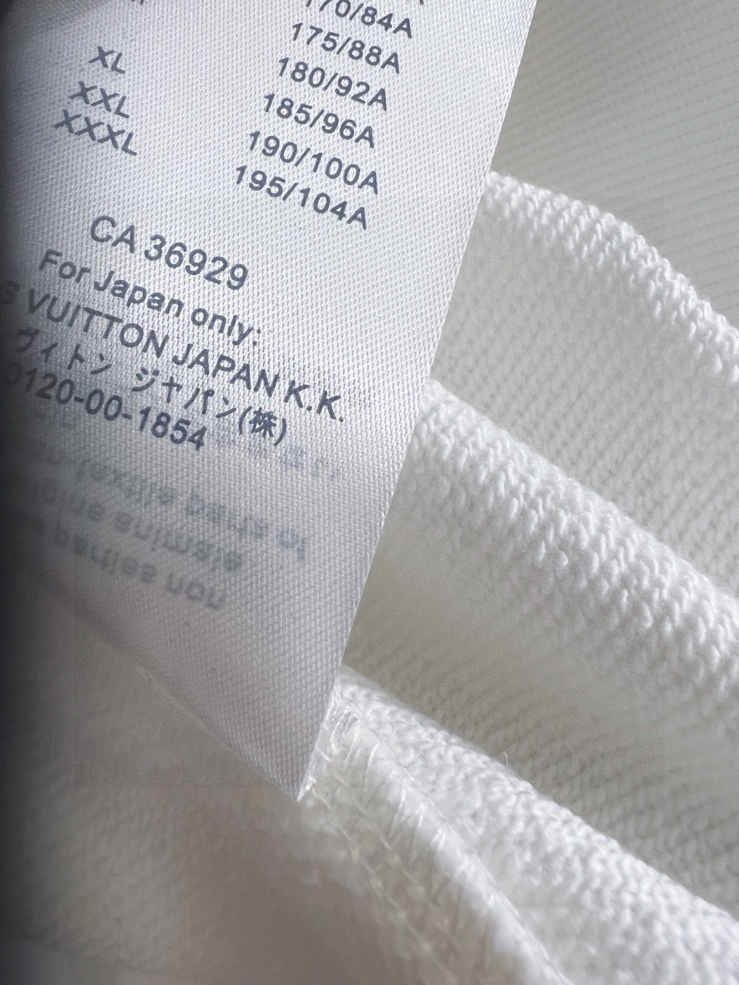 ）1V*！·独家 高端定制。 最新爆款卫衣，休闲圆领款，独家定制纯棉420克、科技面料，定制原版螺纹，档