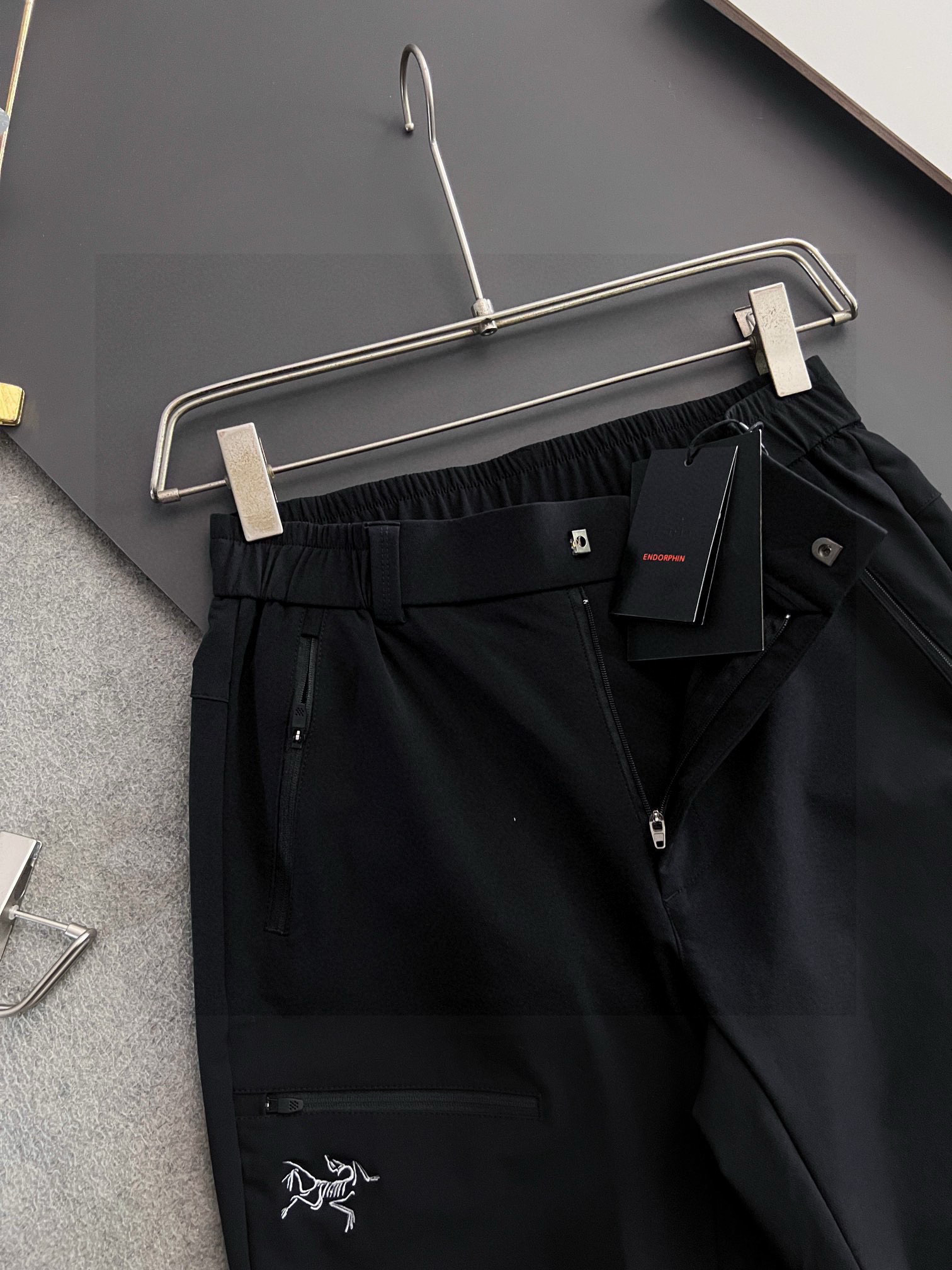 ） 始祖🐦ARC、25Ss男士工装软壳休闲裤.....……标志性的鸟家LOGO刺绣 休闲户外都是最好的选