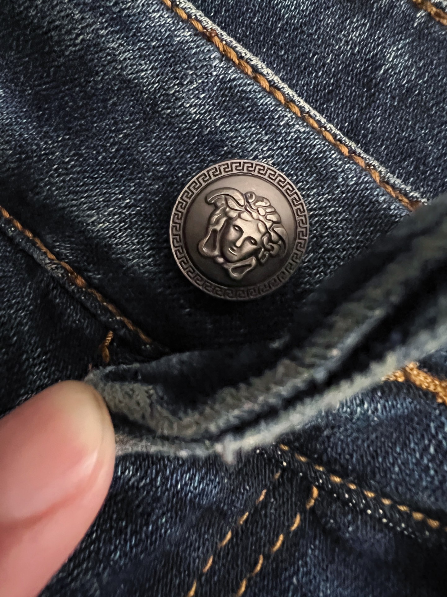 ）Versac* 25/s新季爆款品质感处理完美经典休闲弹力牛仔裤 低调奢华感、订制皮牌+五金配件 专柜