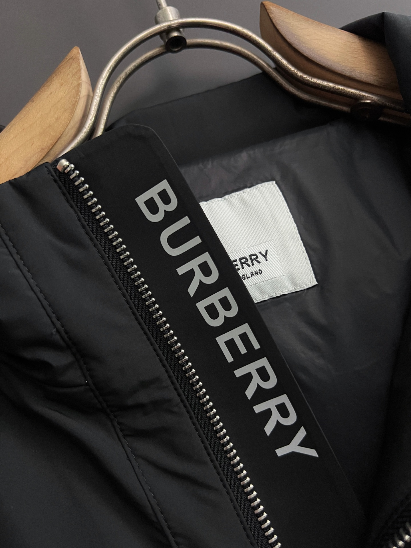 ） Bur* 2025秋冬新款老花🆕薄棉夹克 原版1:1订制五金配件全进口原版定制 欢迎专柜对比 超柔软