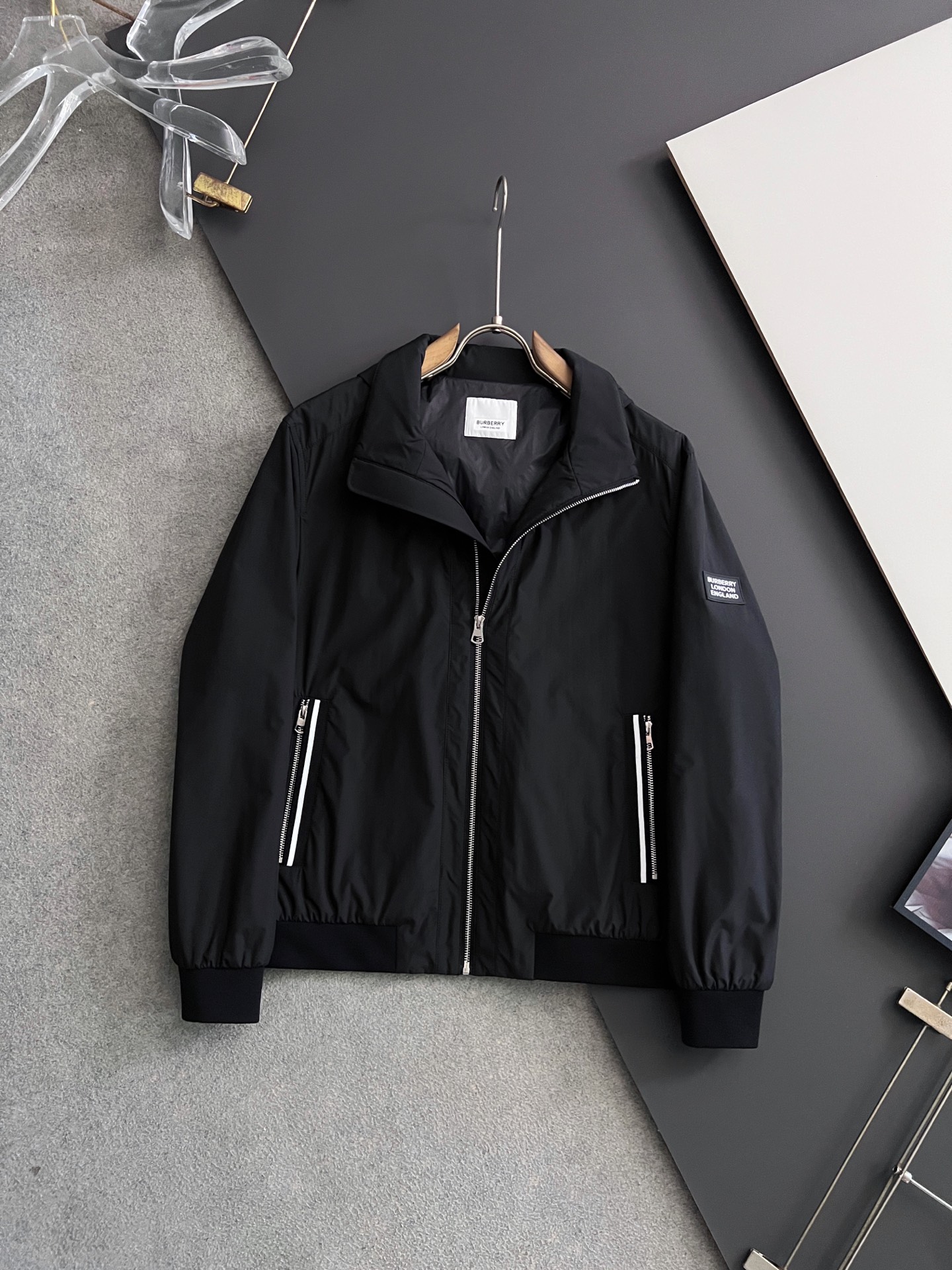 ） Bur* 2025秋冬新款老花🆕薄棉夹克 原版1:1订制五金配件全进口原版定制 欢迎专柜对比 超柔软
