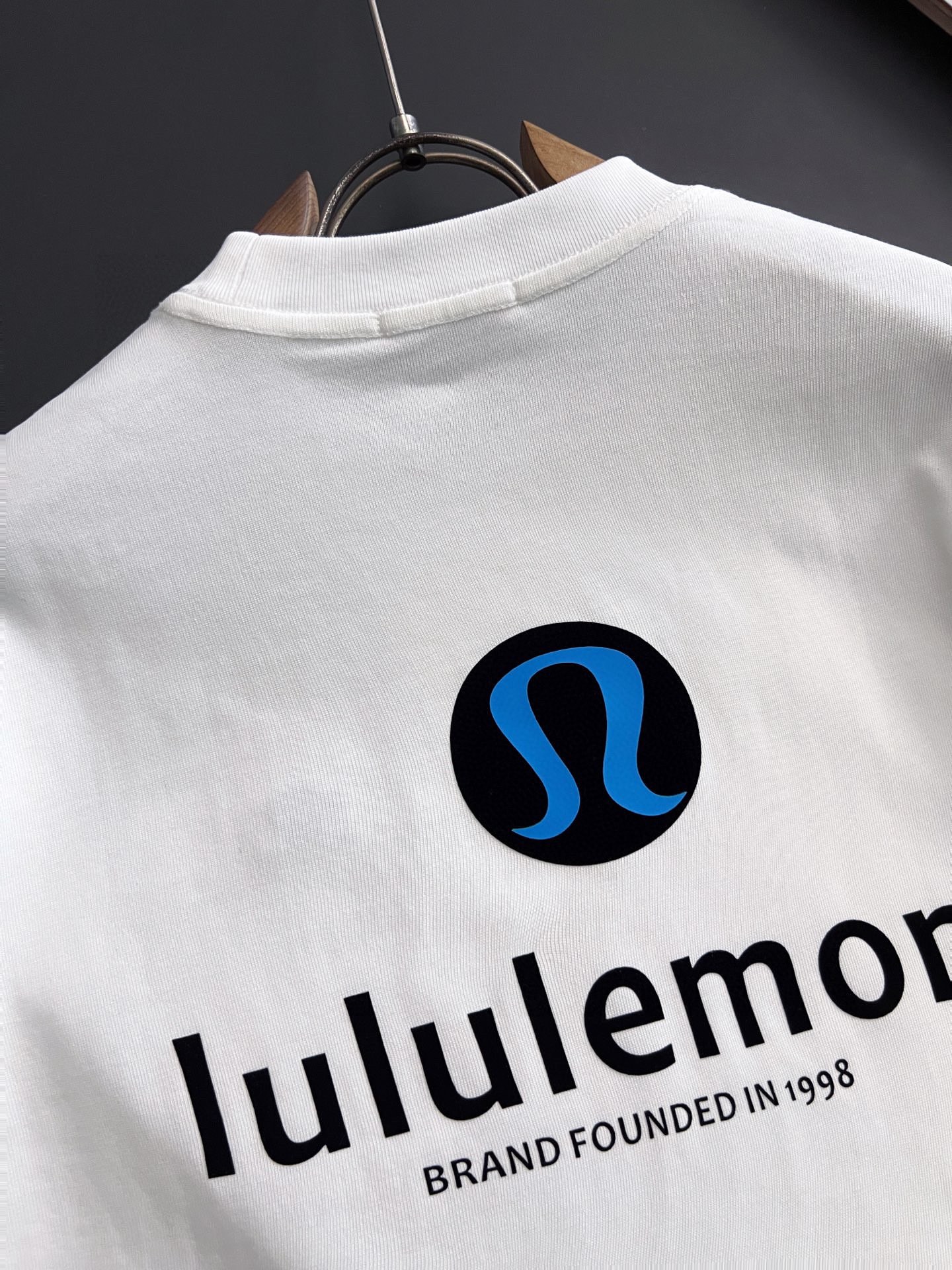 ）Lulu*、2025Ss爆款280g纯棉双纱爆款现货四季系列短袖，简约基础衣橱神器， 休闲百搭必备款）