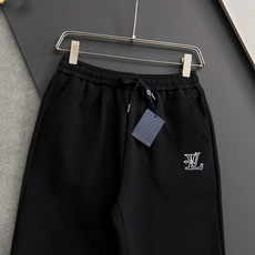 )1V、25Ss🌟新款休闲运动裤。采用定制铜氨丝空气层混纺面料,抗皱不粘灰抗静电,立挺上身有型;微阔版型 )1V、25Ss🌟新款休闲运动裤。采用定制铜氨丝空气层混纺面料,抗皱不粘灰抗静电,立挺上身有型;微阔版型