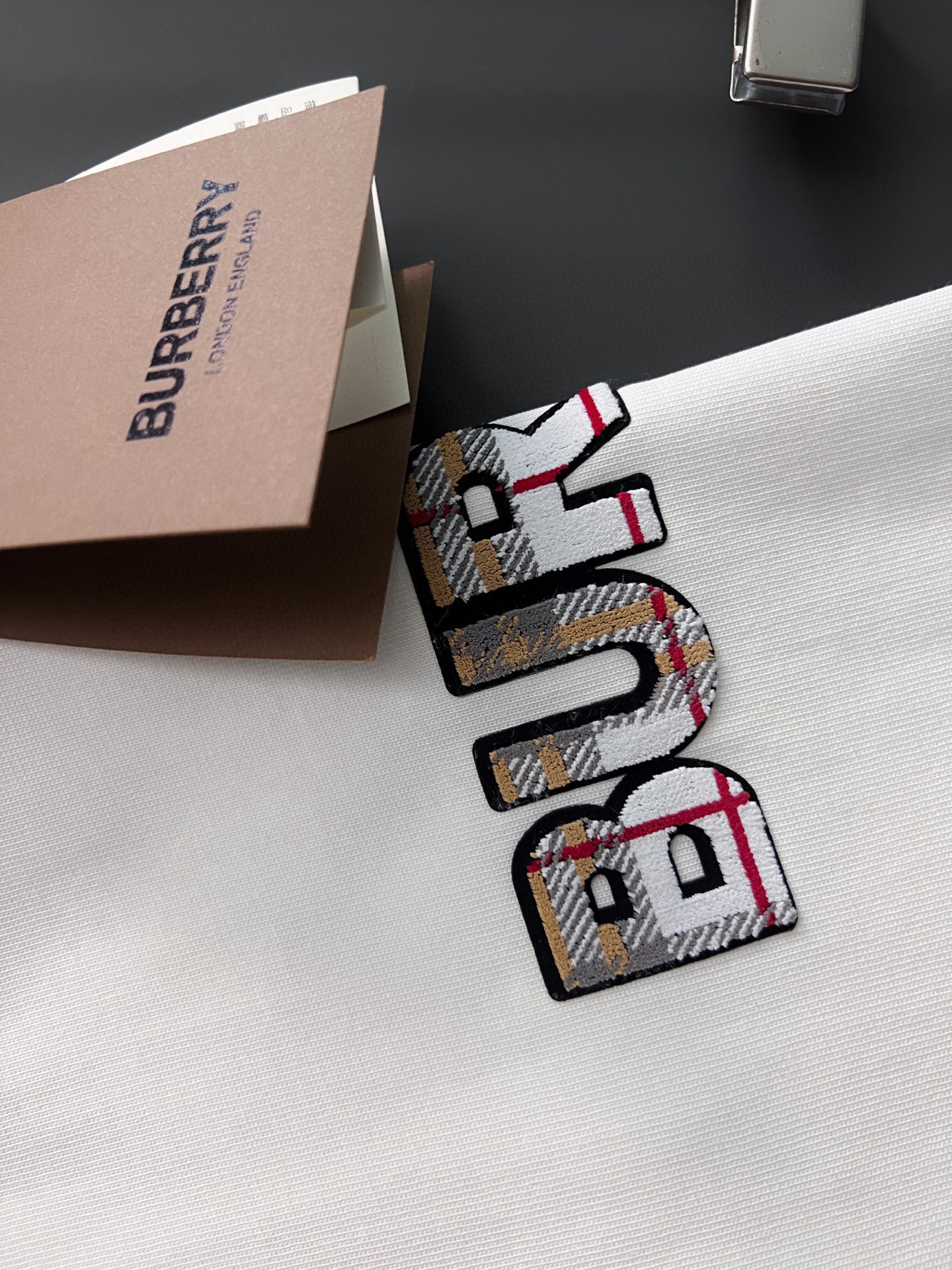 ）Bur🌟纯棉双纱爆款现货四季系列短袖，简约基础衣橱神器， 休闲百搭必备款）做工走线质感一流，两色推荐：