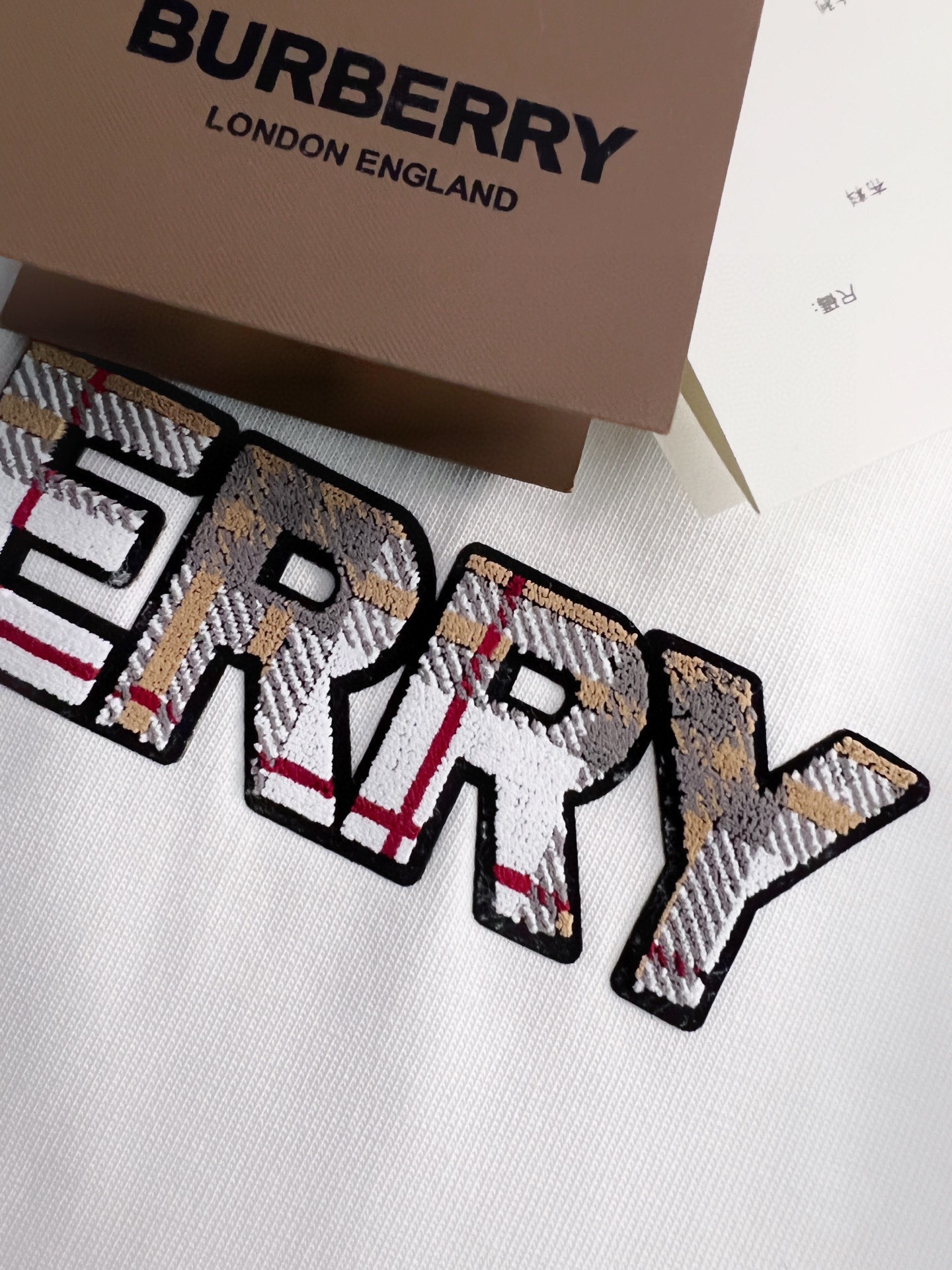 ）Bur🌟纯棉双纱爆款现货四季系列短袖，简约基础衣橱神器， 休闲百搭必备款）做工走线质感一流，两色推荐：