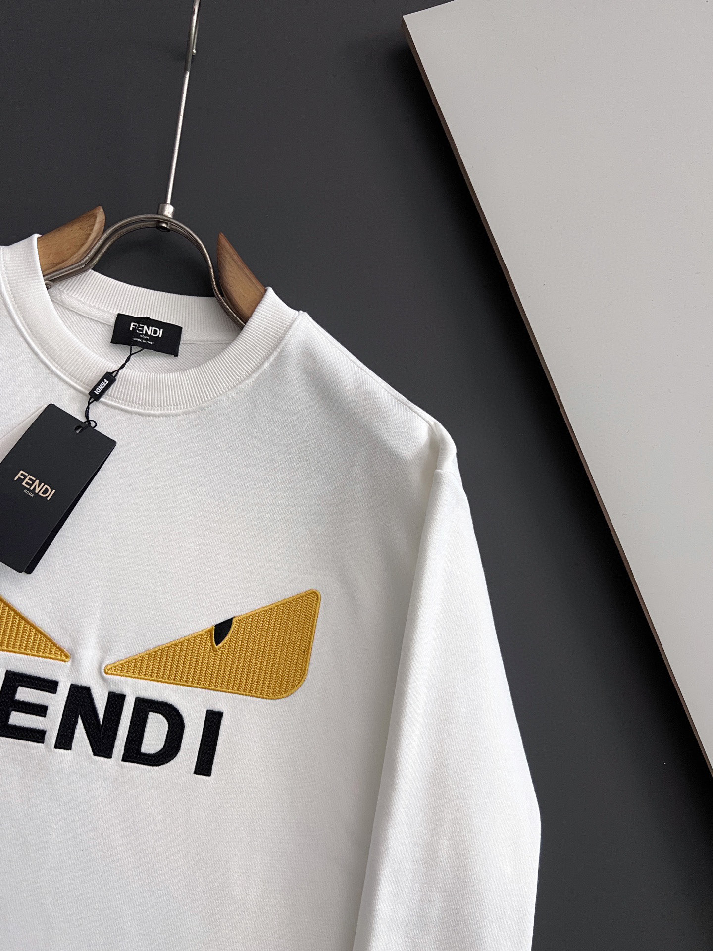 Fendi 2025Ss White Cotton Sweatshirt with Yellow Monster Eyes Embroidery 4 i1758036814780 2144 0 2