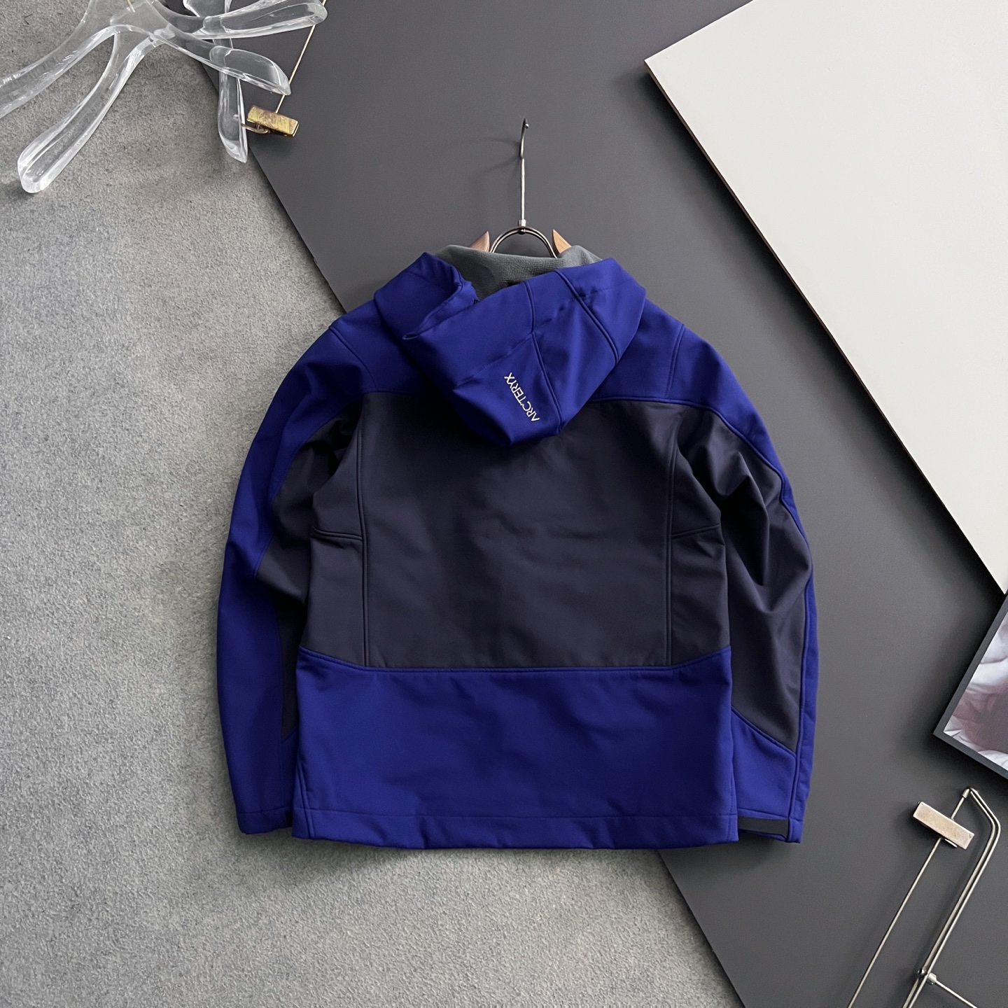 ）始祖🐦*2025Ss秋冬新款棉夹克小外套！质感与面料完美到爆基础百搭不挑人的款式，专业抗菌防静电、远红