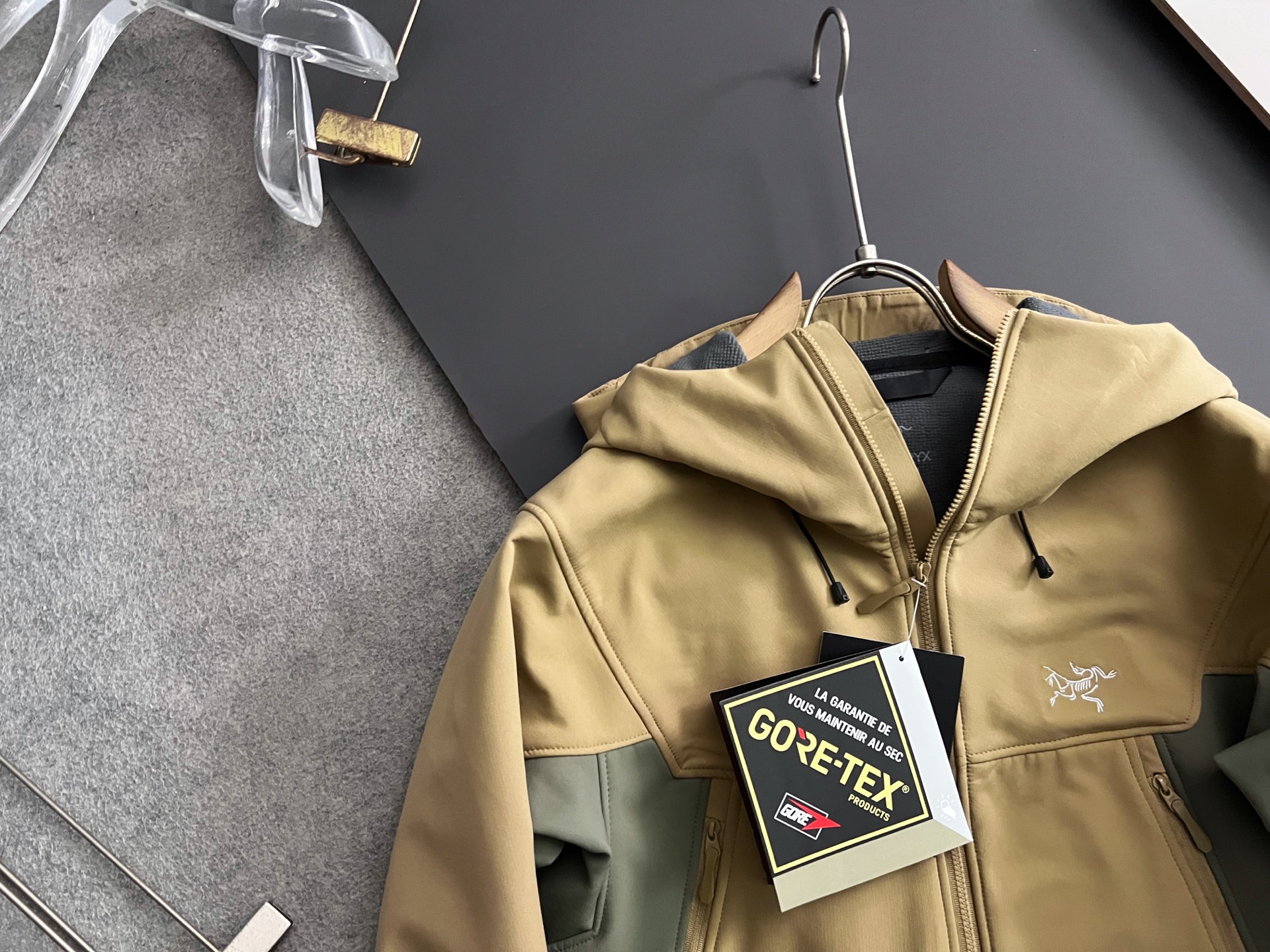 ）始祖🐦*2025Ss秋冬新款棉夹克小外套！质感与面料完美到爆基础百搭不挑人的款式，专业抗菌防静电、远红