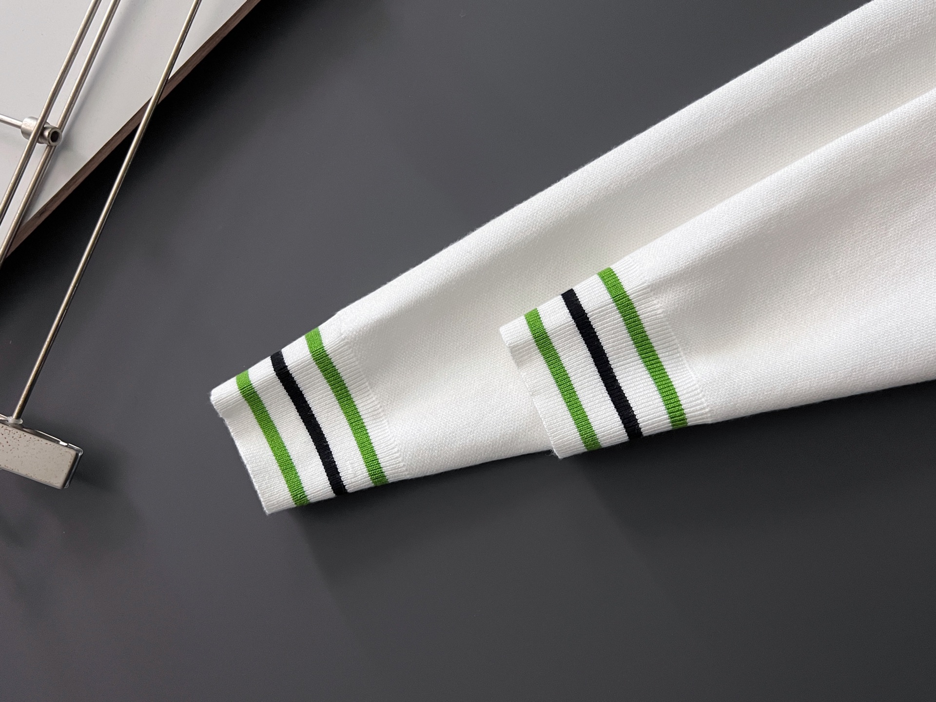 ）Loe🌟·2025款毛衣，秋冬最新款！高品质意大利进口面料，高密度针织，百搭毛衣，内搭衬衫都帅气十足！