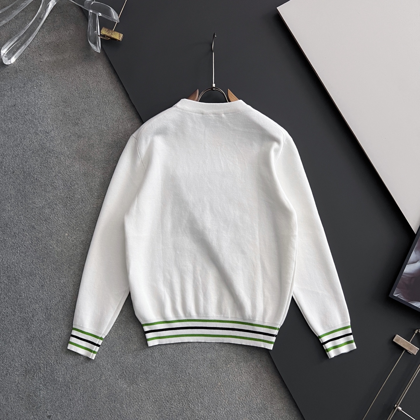 ）Loe🌟·2025款毛衣，秋冬最新款！高品质意大利进口面料，高密度针织，百搭毛衣，内搭衬衫都帅气十足！