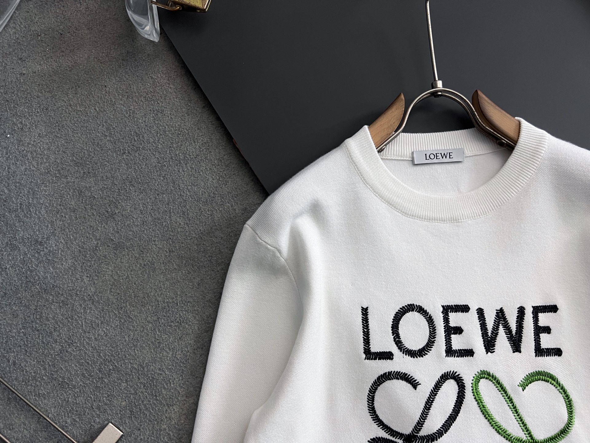 ）Loe🌟·2025款毛衣，秋冬最新款！高品质意大利进口面料，高密度针织，百搭毛衣，内搭衬衫都帅气十足！