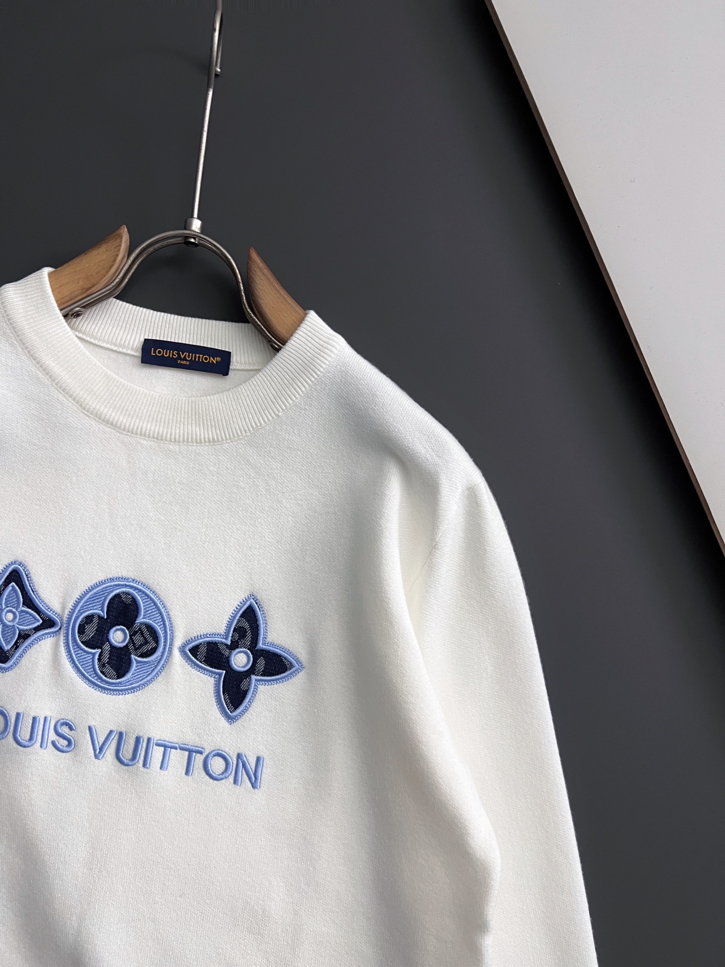 ）1V🌟·2025款毛衣，秋冬最新款！高品质意大利进口面料，高密度针织，百搭毛衣，内搭衬衫都帅气十足！L