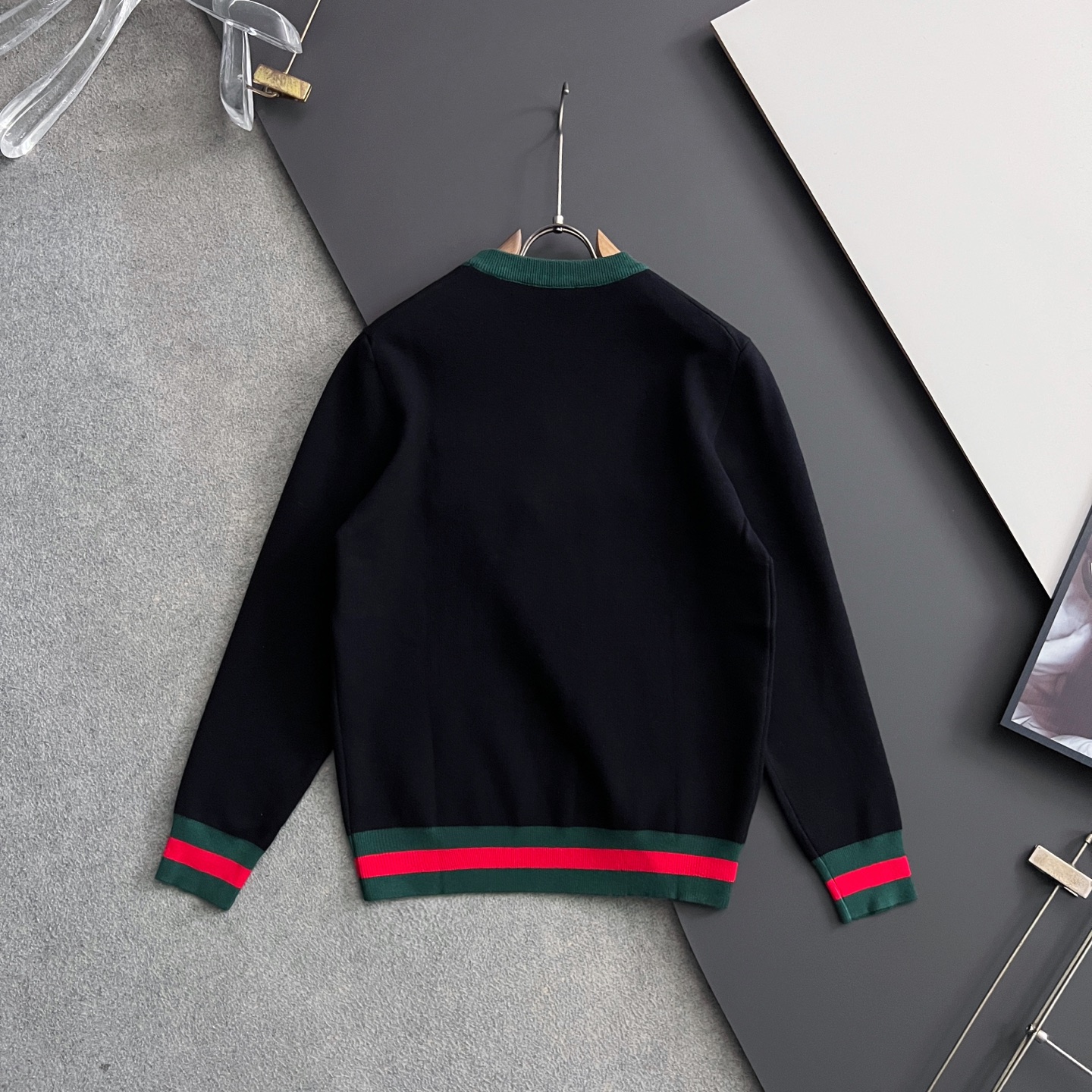 ）Gucc🌟·2025款毛衣，秋冬最新款！高品质意大利进口面料，高密度针织，百搭毛衣，内搭衬衫都帅气十足