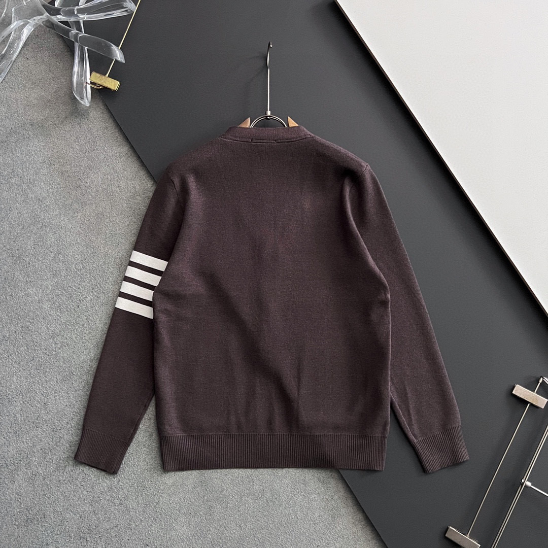 ） 贸易公司渠道货！买手店人气TOP单品！TB/桑姆·布*尼原单男士时装款针织羊绒羊毛混纺开衫毛衣上身效