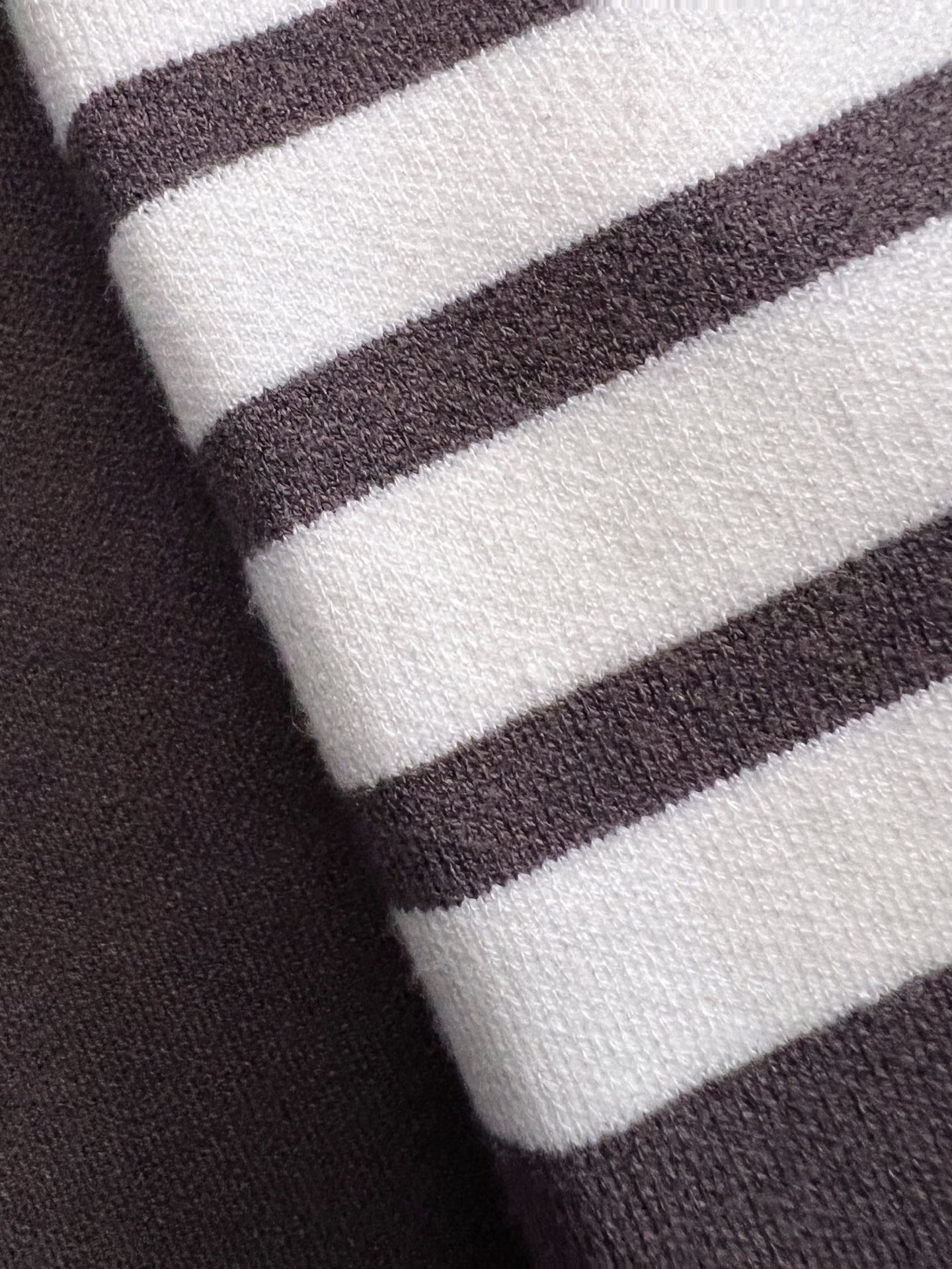 ） 贸易公司渠道货！买手店人气TOP单品！TB/桑姆·布*尼原单男士时装款针织羊绒羊毛混纺开衫毛衣上身效