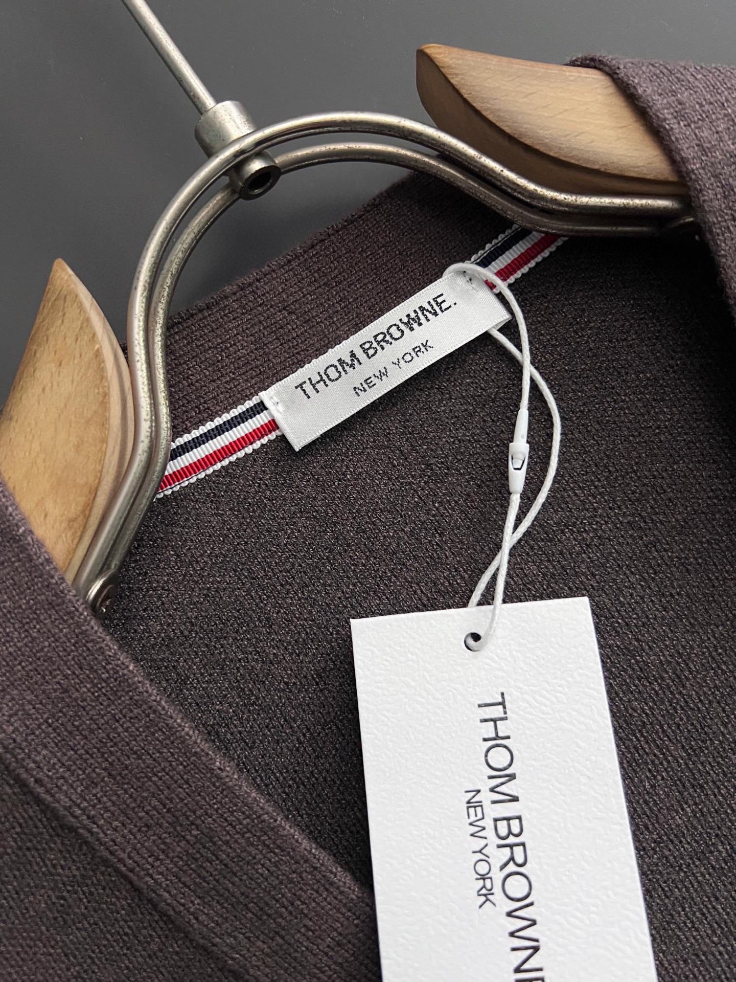 ） 贸易公司渠道货！买手店人气TOP单品！TB/桑姆·布*尼原单男士时装款针织羊绒羊毛混纺开衫毛衣上身效