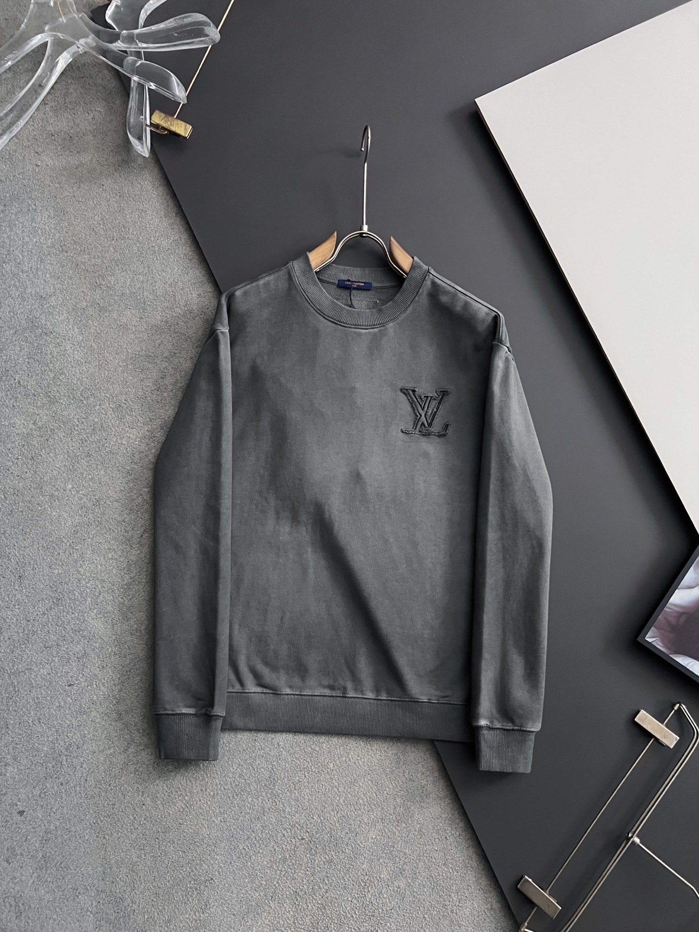 ）1V、25Ss蜡染水洗做旧顶级版本潮卫衣，最顶级的品质专柜原单，顶级制作工艺进口面料，专柜款独特设计，