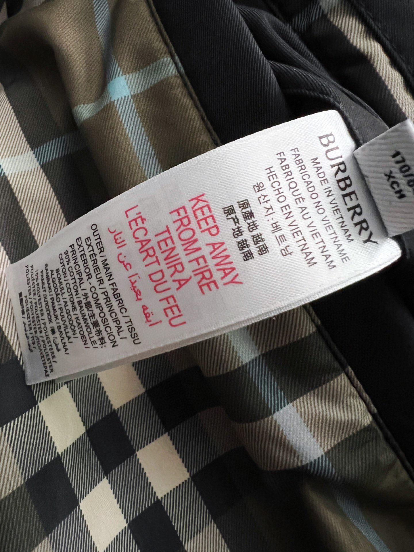 ）Bur、2025ss秋冬新款发布❤️翻领立领夹克外套，穿上就是舒适自在又显瘦的存在，慵懒而随性，结合干