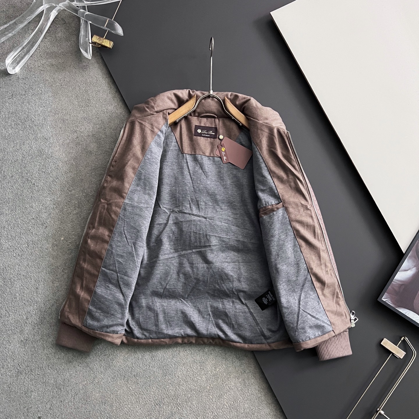 lp🆕*🌟2025FW秋冬新款# 羽绒服# lp🆕最新官*款，別致独特针织袖设计，超经典定制级混纺面料，