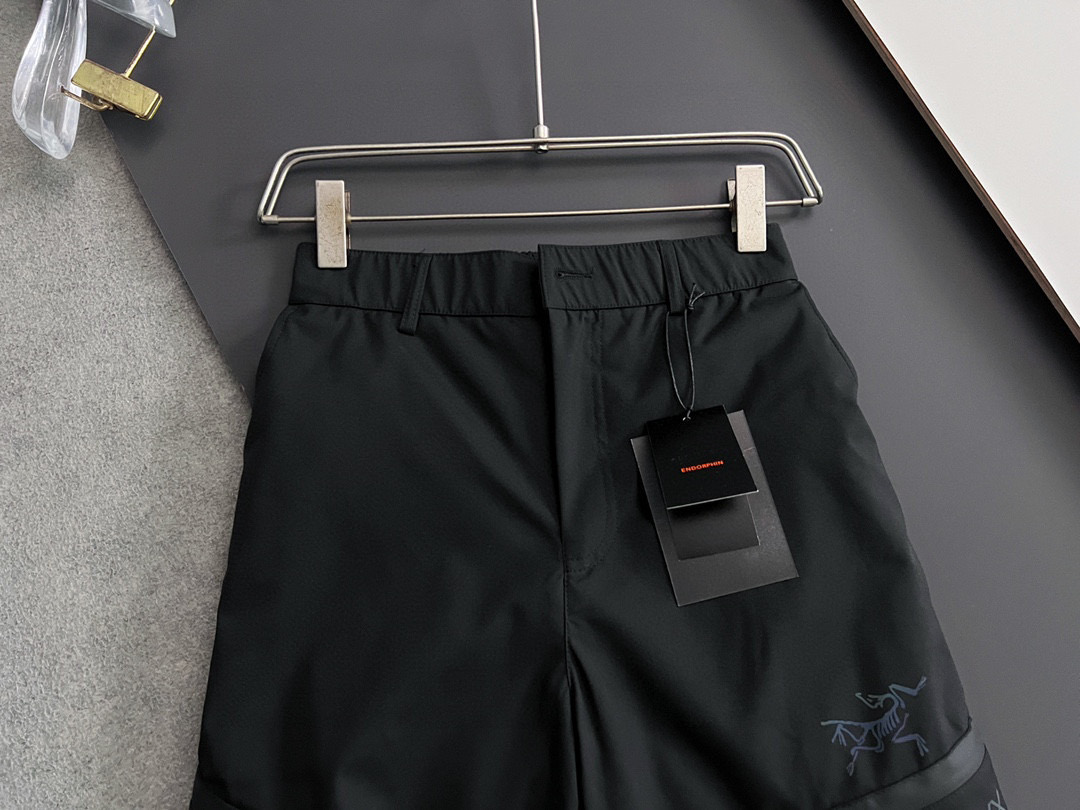 ）始祖🐦 羽绒裤🌟巨保暖 2025FW入冬装备 硬壳挡风90％白鸭绒填充 压缩后能马上立马回弹起来 蓬松