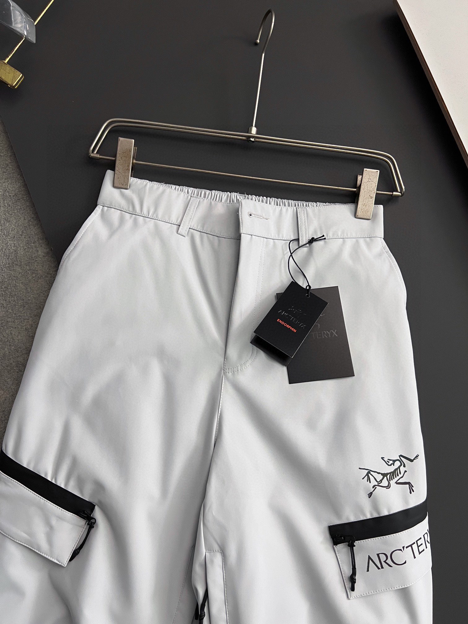 ）始祖🐦 羽绒裤🌟巨保暖 2025FW入冬装备 硬壳挡风90％白鸭绒填充 压缩后能马上立马回弹起来 蓬松