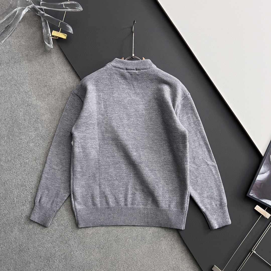 ）CD🌟秋冬最新款拼色毛衣！高品质意大利进口羊毛，高密度针织，百搭毛衣，Logo标志刺绣！更耐穿更加不易