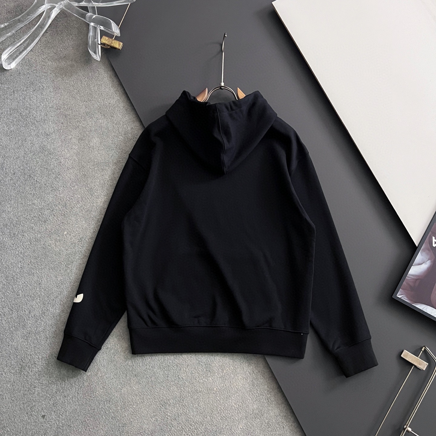 ）Fend*🌟最高版｜独家 高端定制。 15年专业卫衣，无论是面料上还是版型上都是完美越级，精美工艺圆领