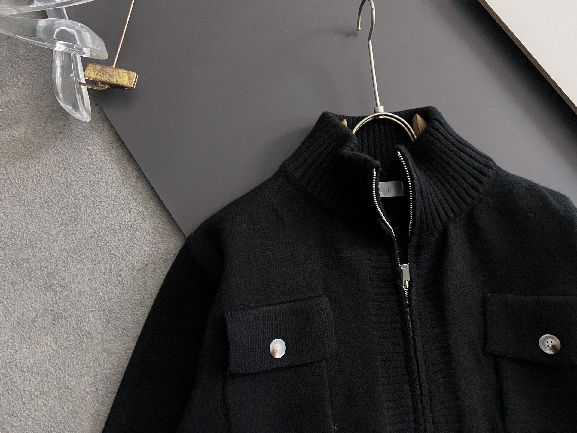 ）CD*2025🌟FW独家爆款秋冬新款厚织毛衣纯色织法工艺设计！面料手感偏厚实，有一定的自重感，柔软绵密